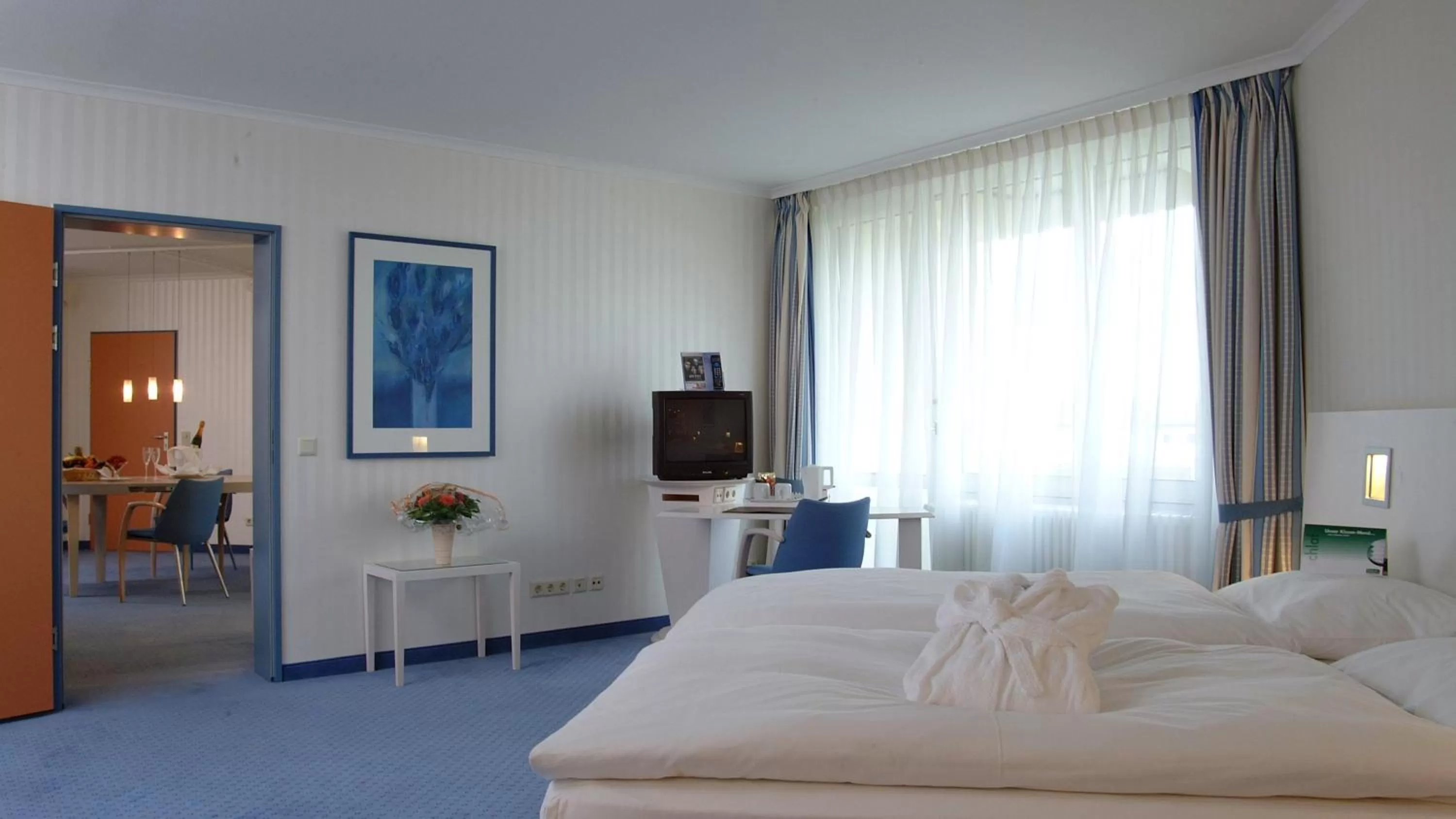 Photo of the whole room, Bed in Holiday Inn Munich - South by IHG