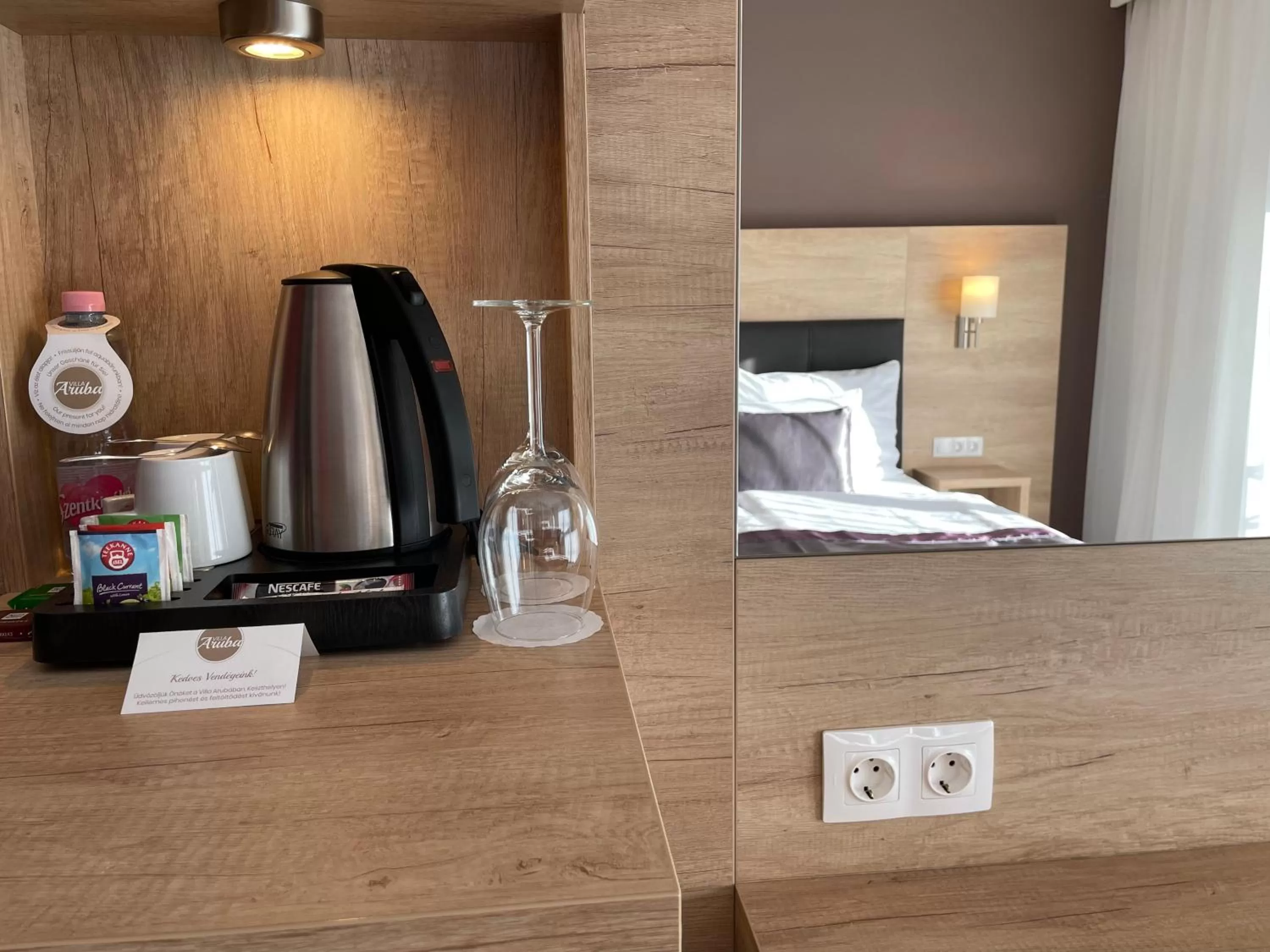 Bed in Villa Aruba & Private SPA Suites