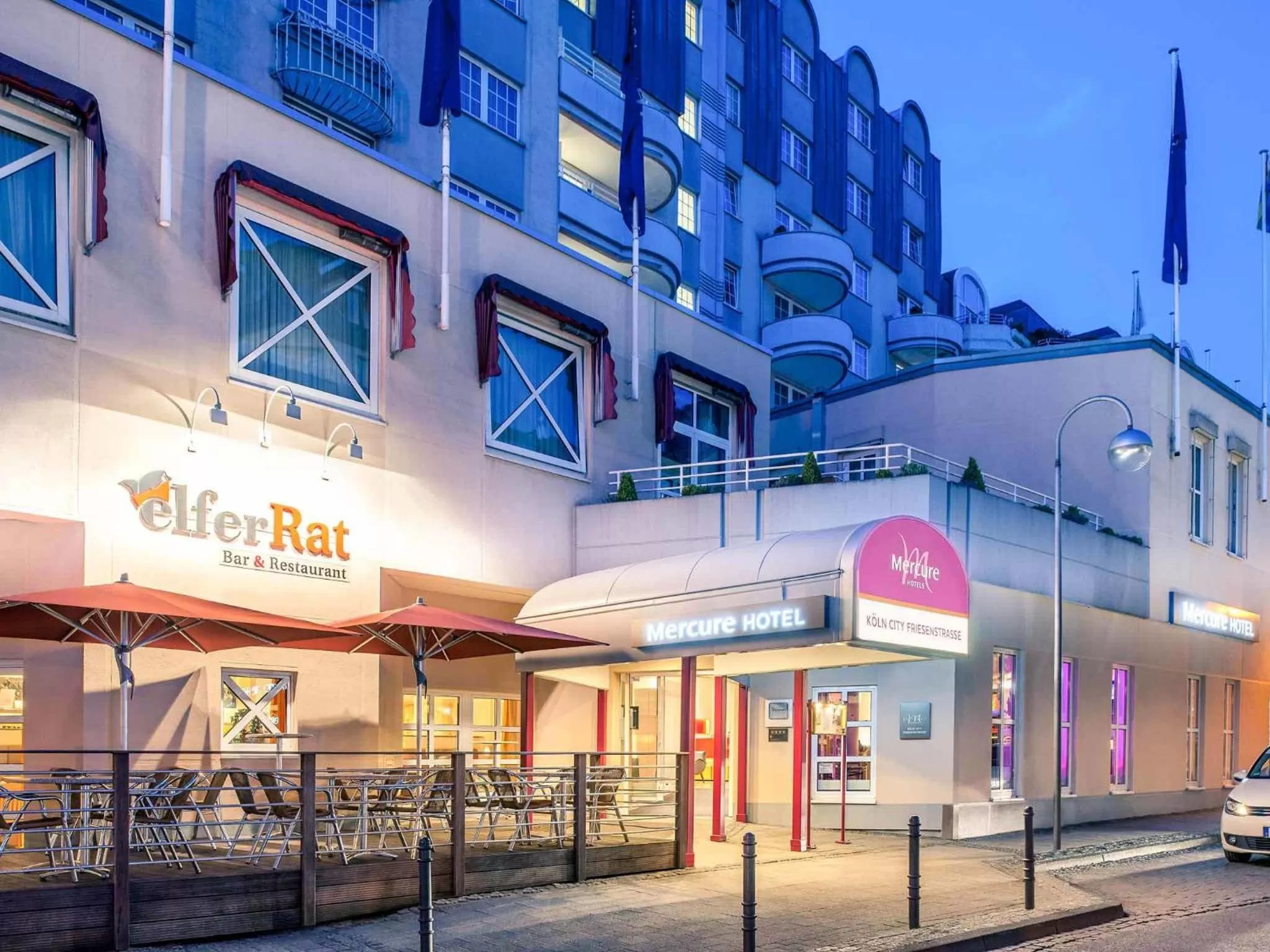 Property building in Mercure Hotel Köln City Friesenstraße