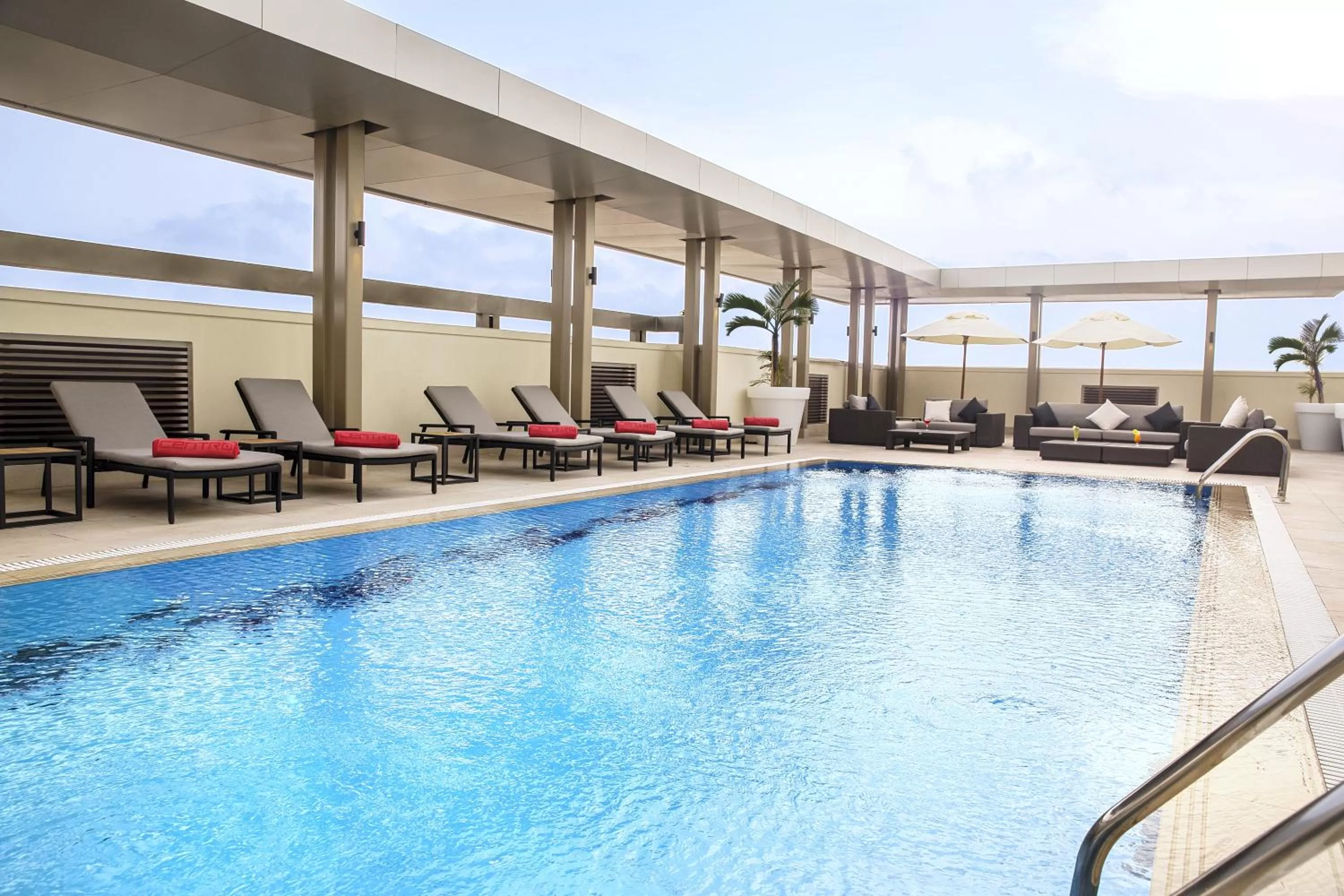 Swimming pool in Centro Shaheen Jeddah by Rotana
