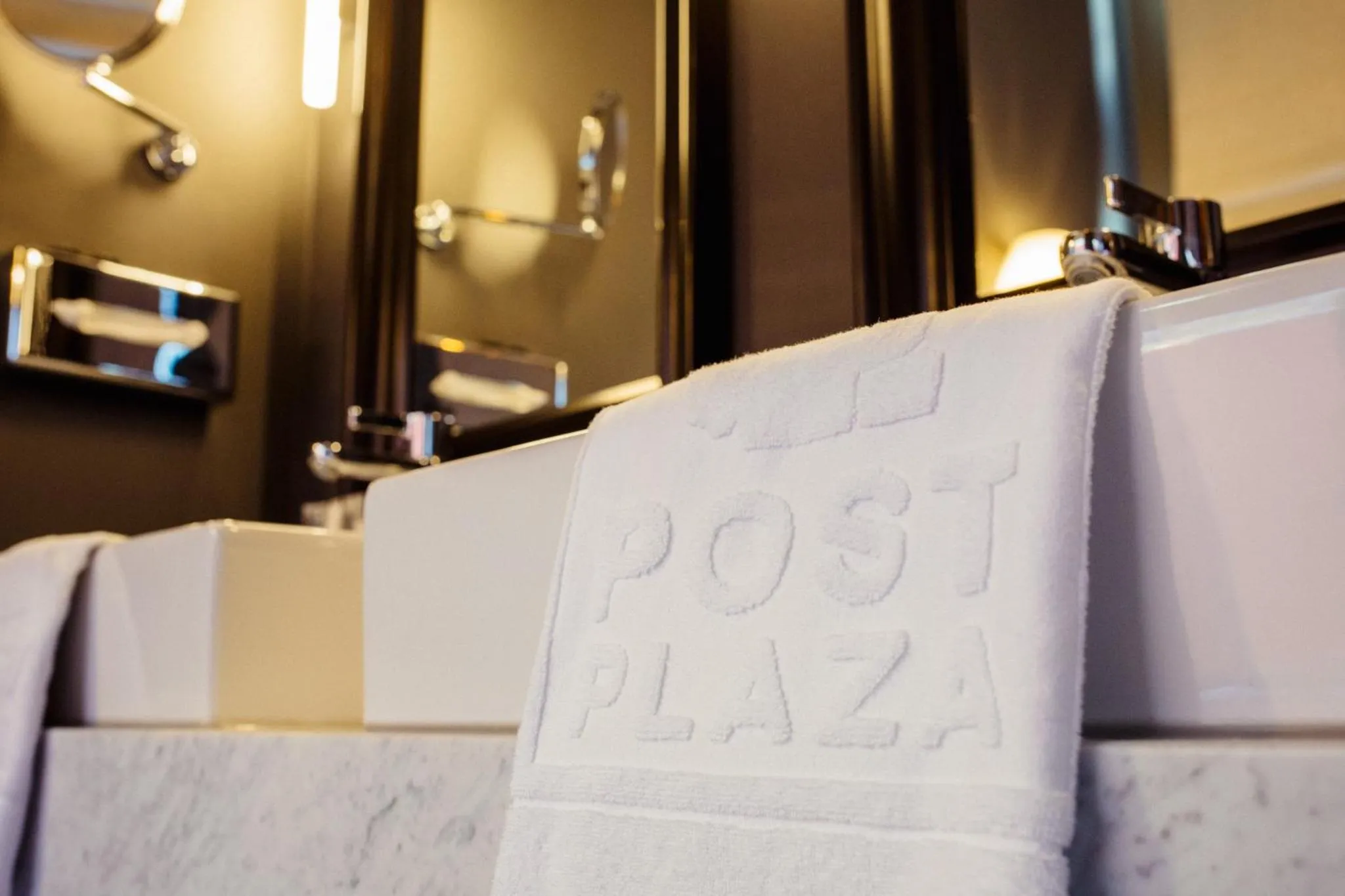 Bathroom in Post-Plaza Hotel & Grand Café