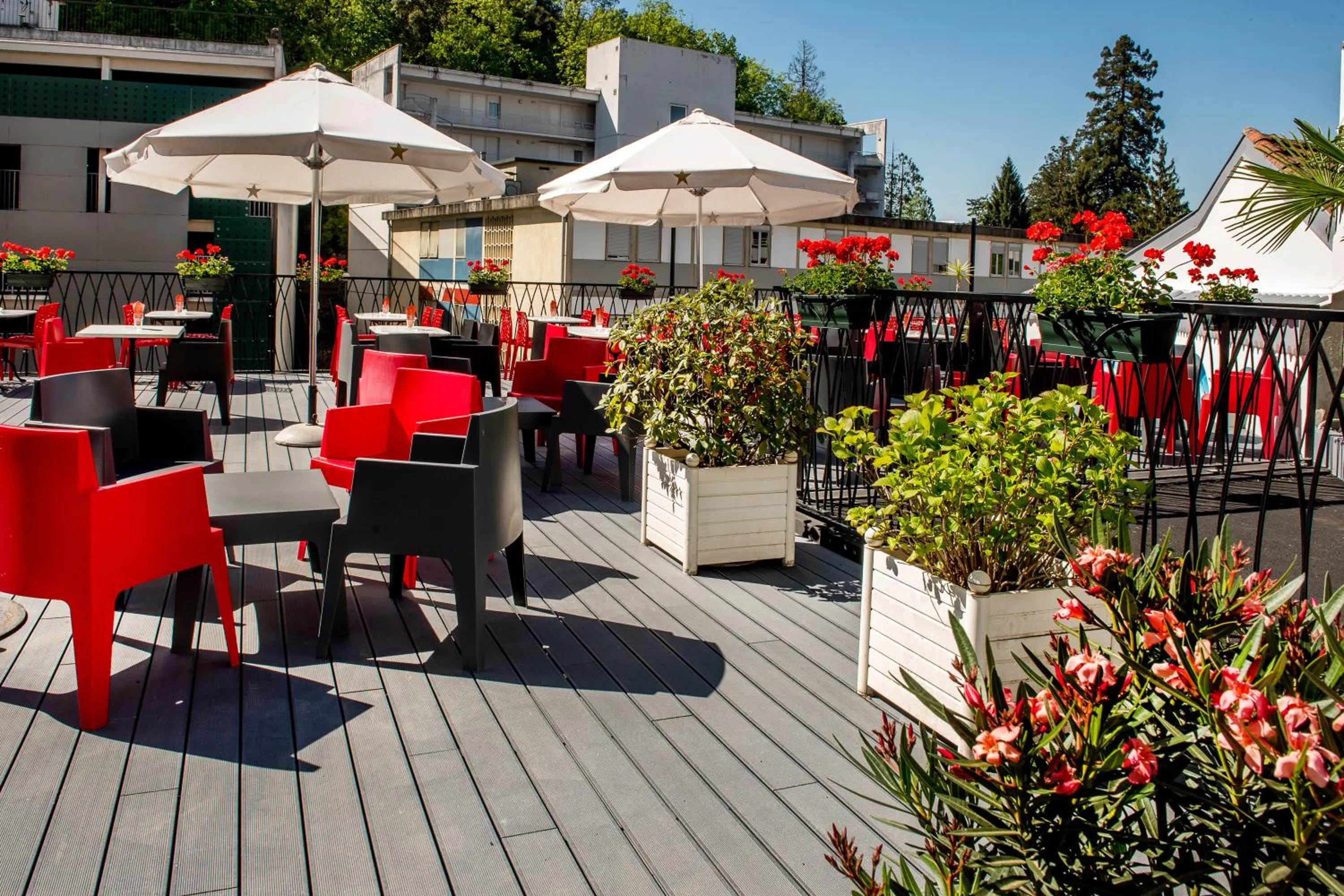 Patio in Hôtel Sainte-Rose
