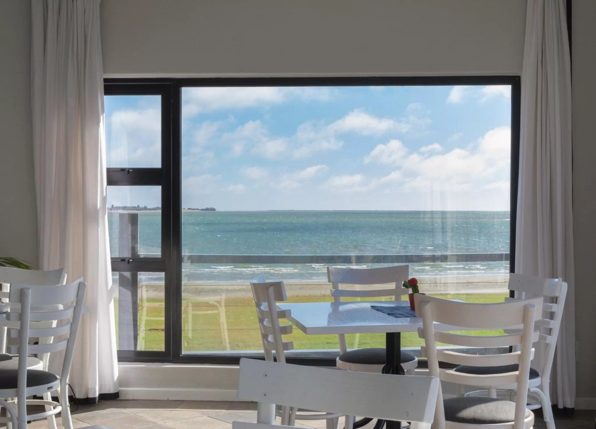 Day in Oyster Box Guesthouse