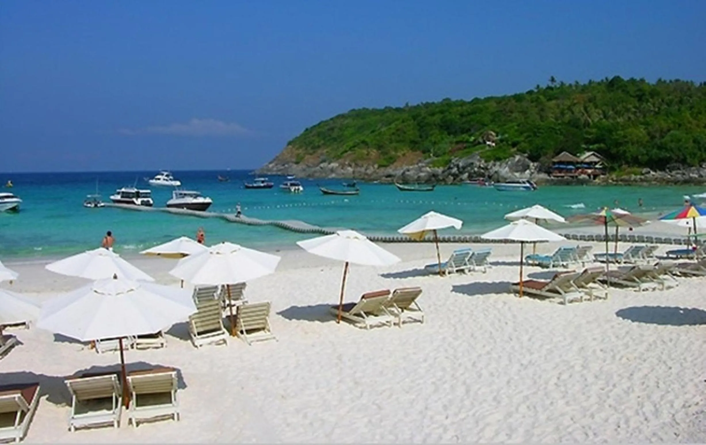 Neighbourhood in Khaleej Mass Hotel Patong