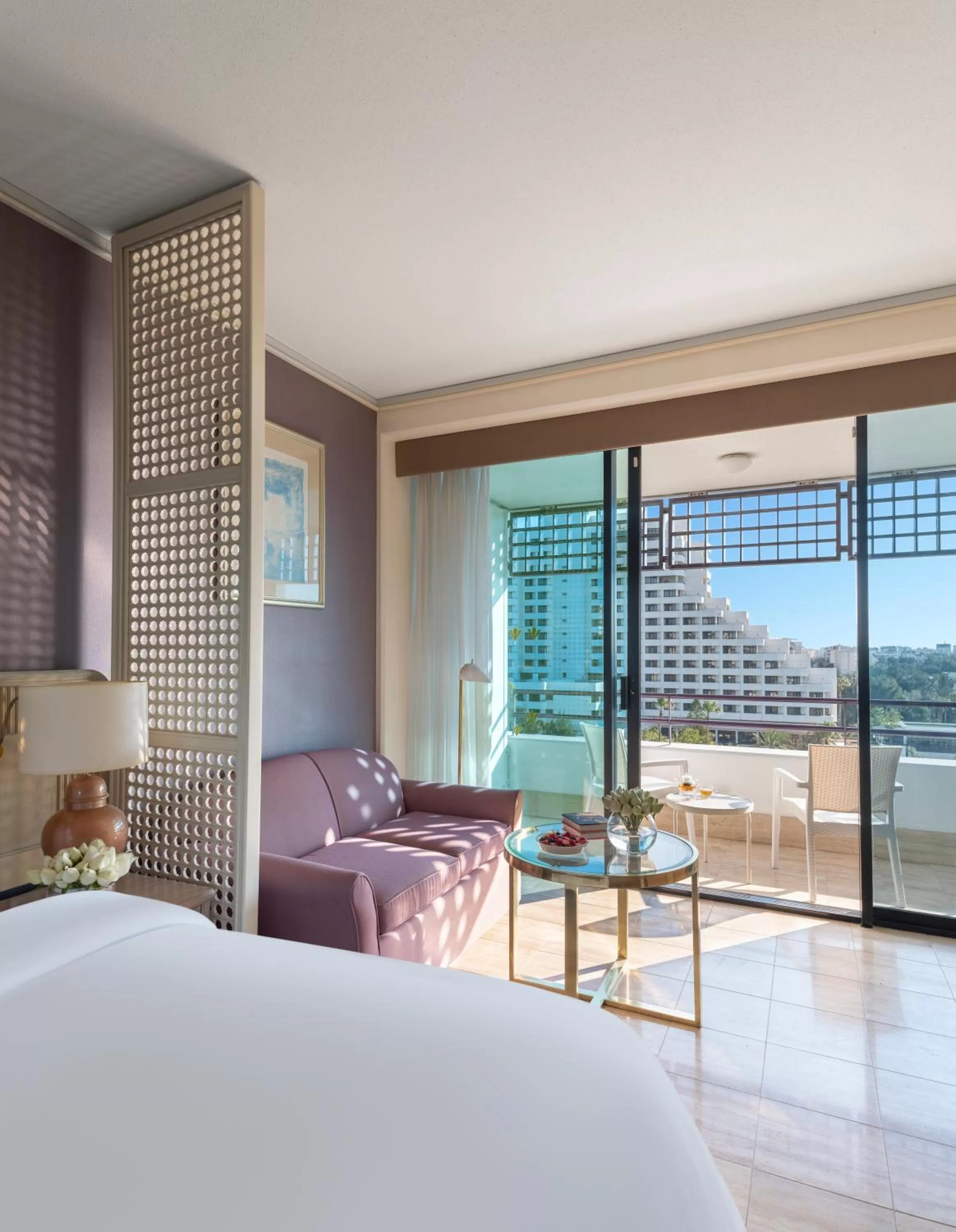 Bed in Rixos Downtown Antalya - The Land Of Legends Access