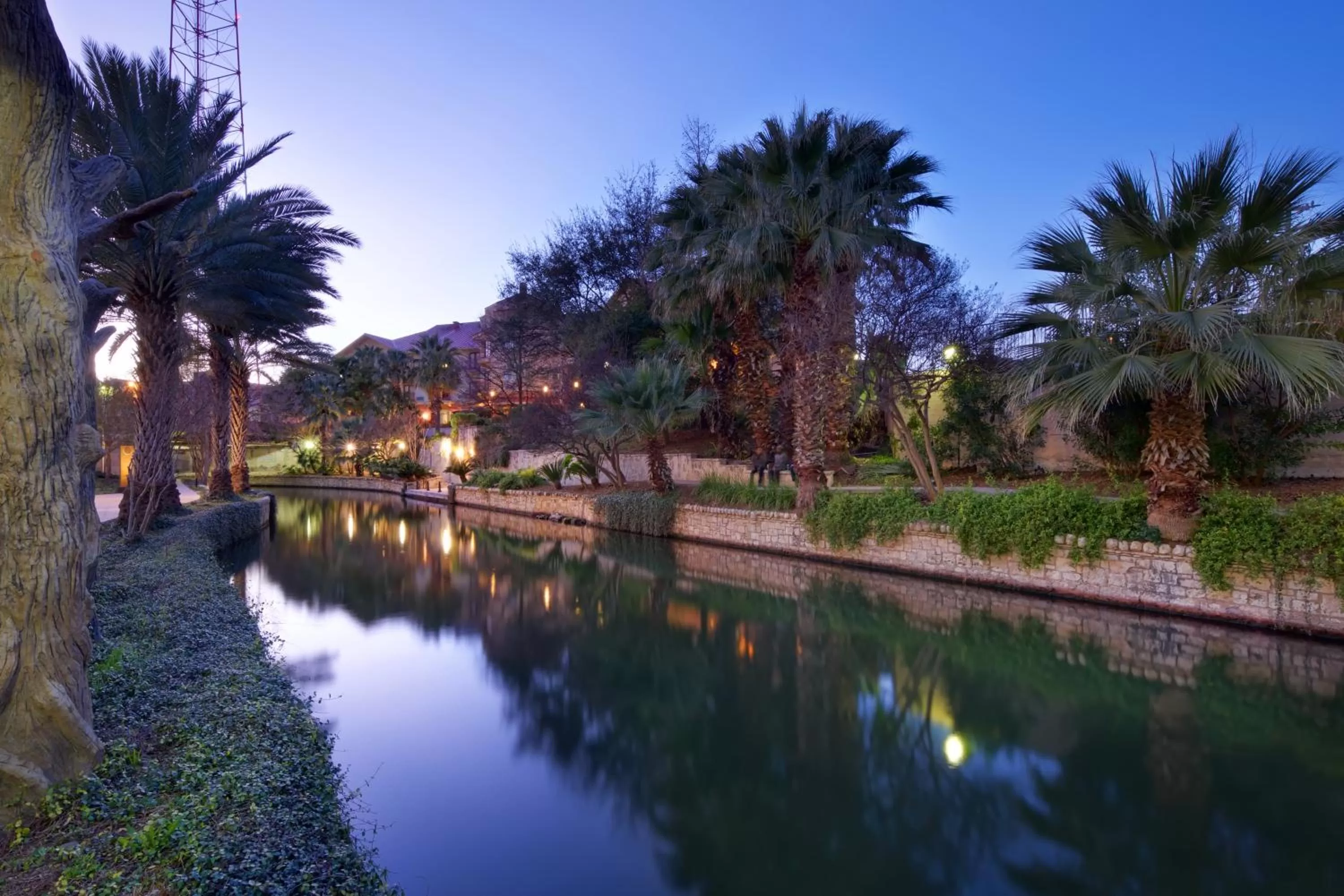 Area and facilities in Hotel Indigo San Antonio Riverwalk by IHG