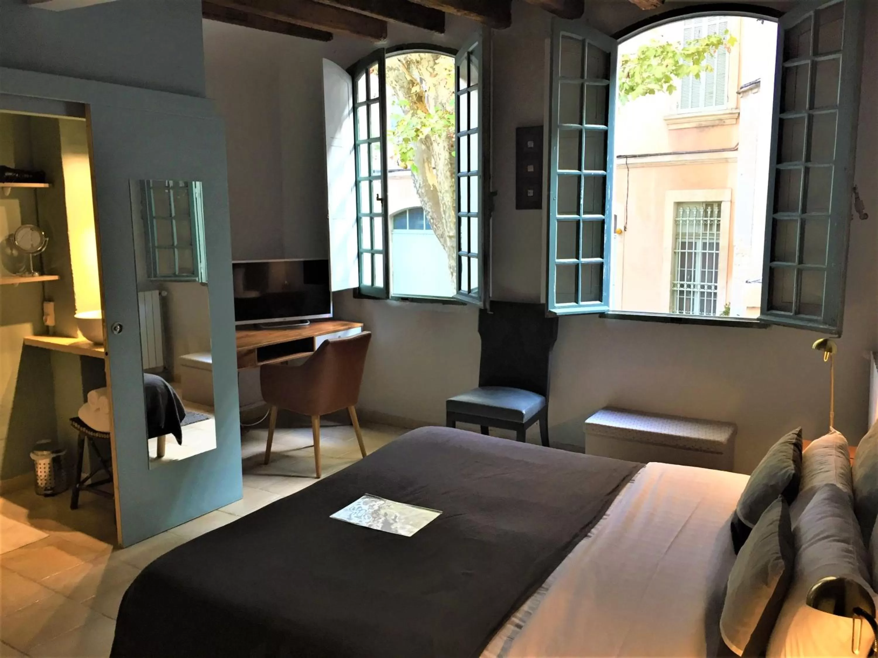 Bedroom, Bed in La Banasterie