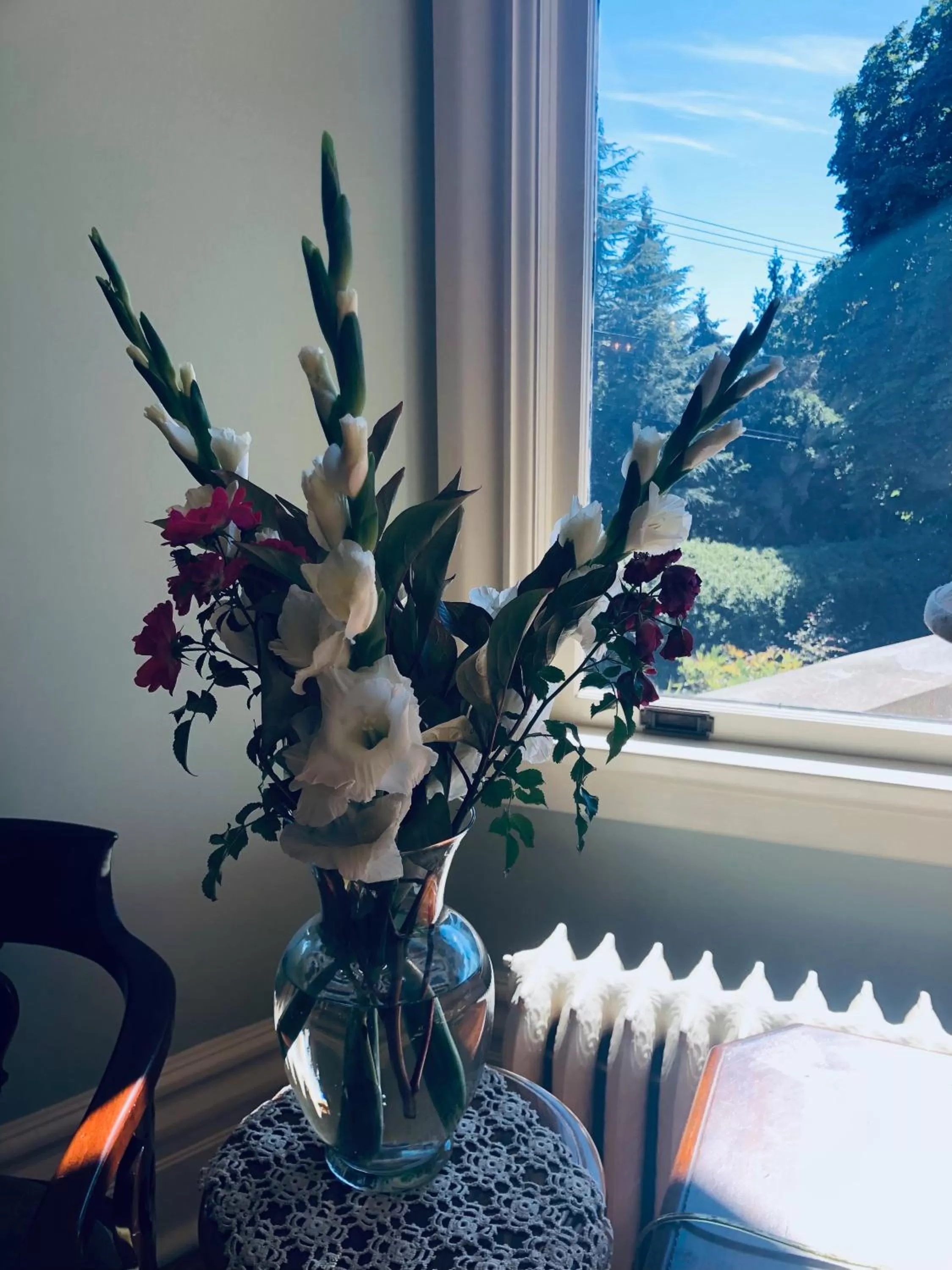 Seating area in Prior Castle Inn