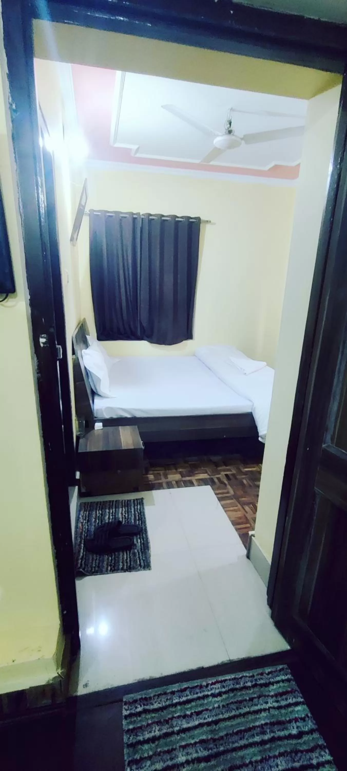 Bedroom, Bed in Hotel curio's All seasons