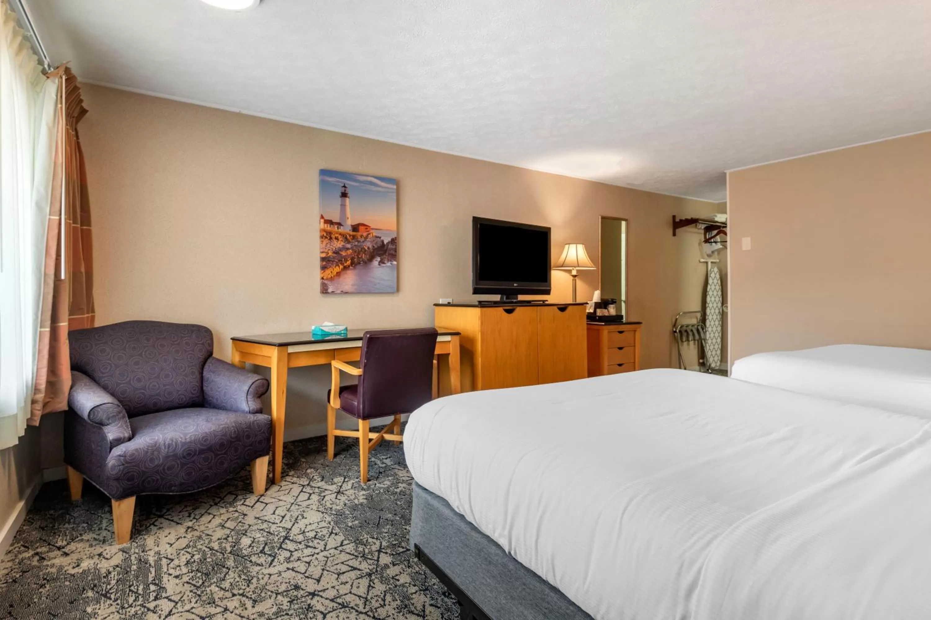 Photo of the whole room, Bed in Anchor Inn and Cottages Wells-Ogunquit