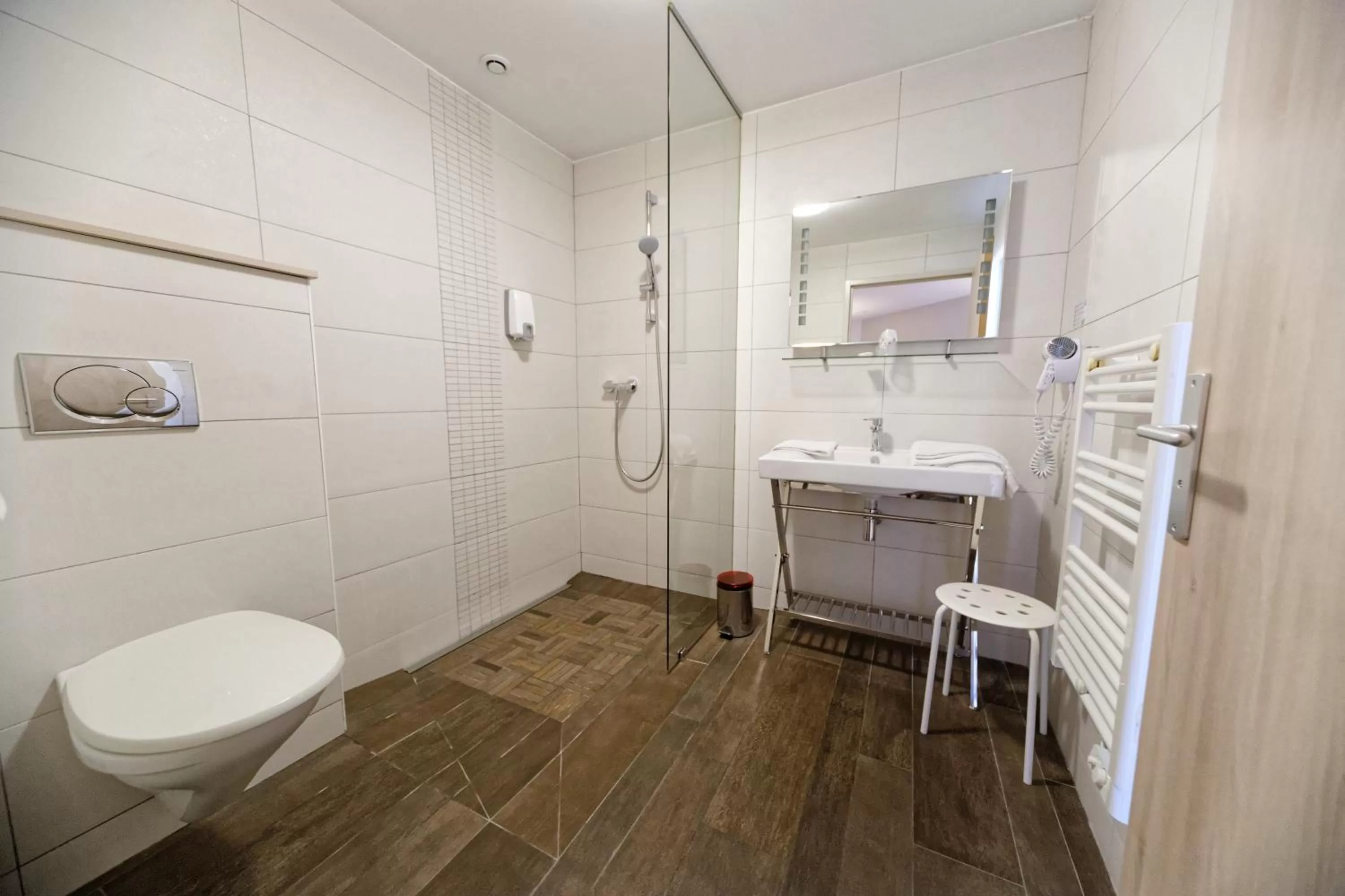 Bathroom in Charme Hôtel, Montbéliard Sud