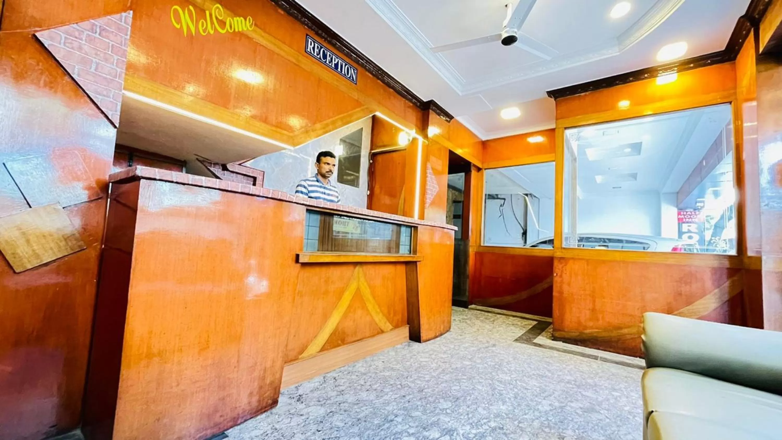 Lobby or reception in Half Moon Inn