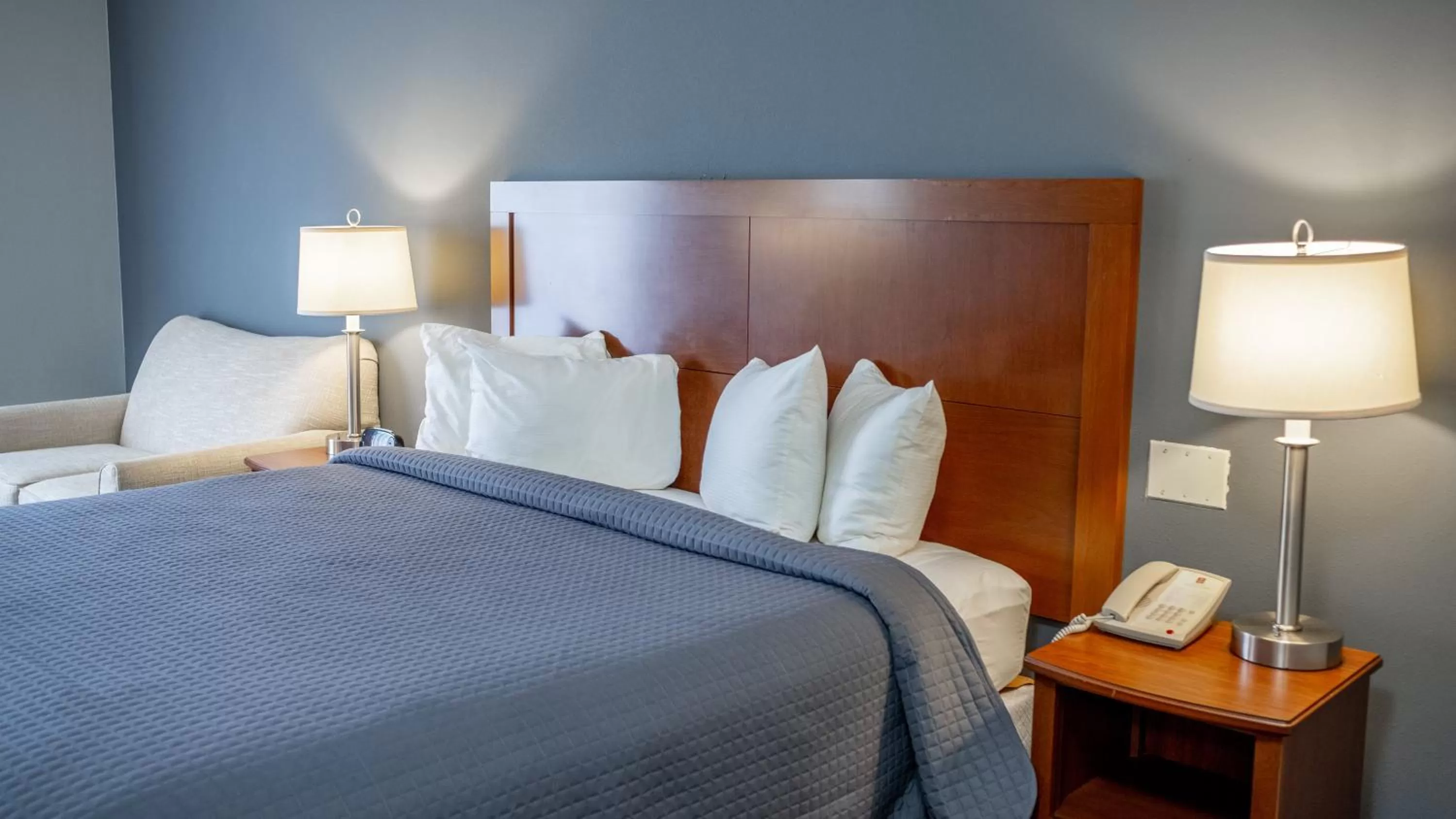 King Room with Balcony in All Seasons Resort, Trademark Collection by Wyndham