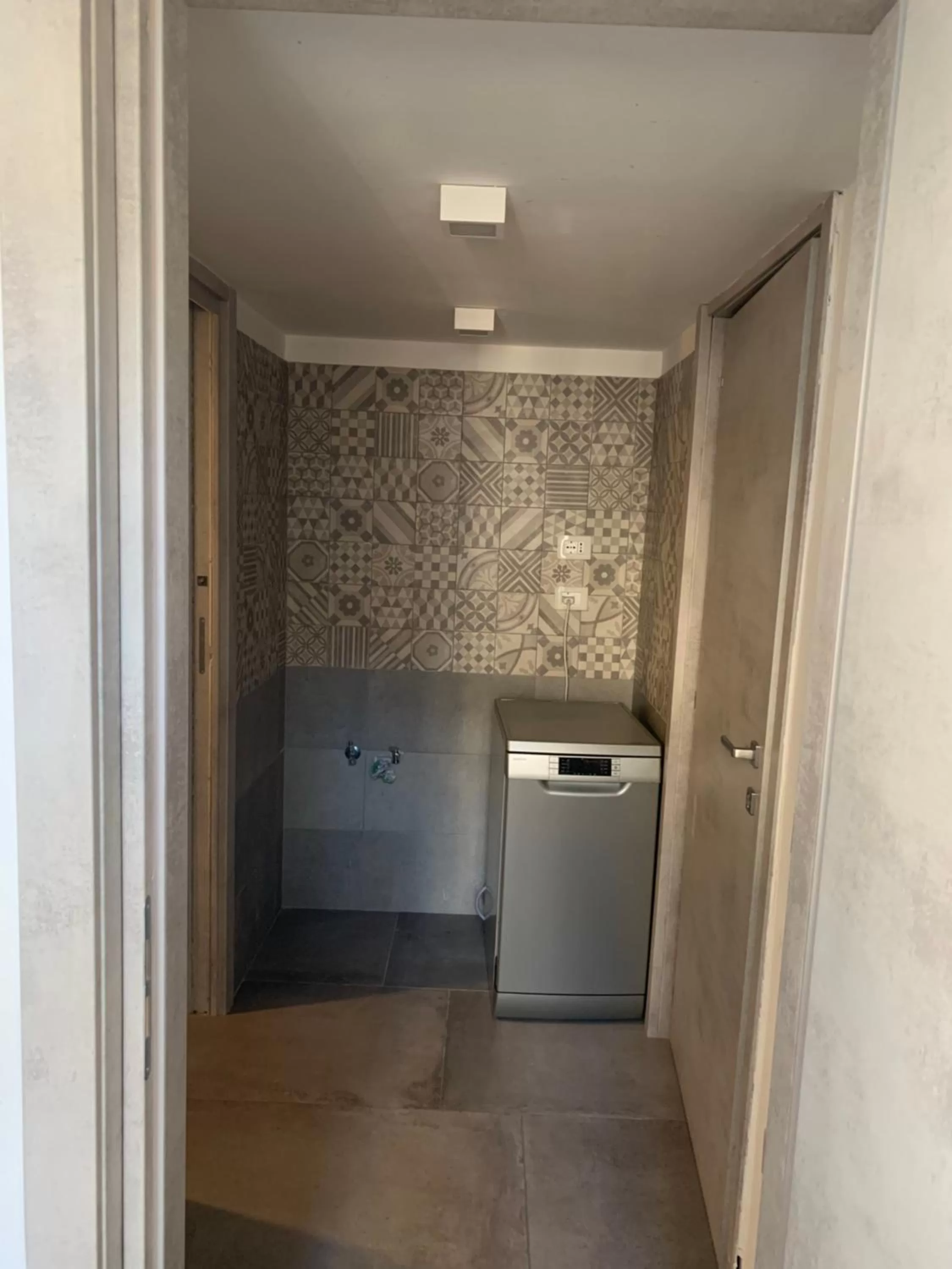 Bathroom in Specchio di Parthenope B&B