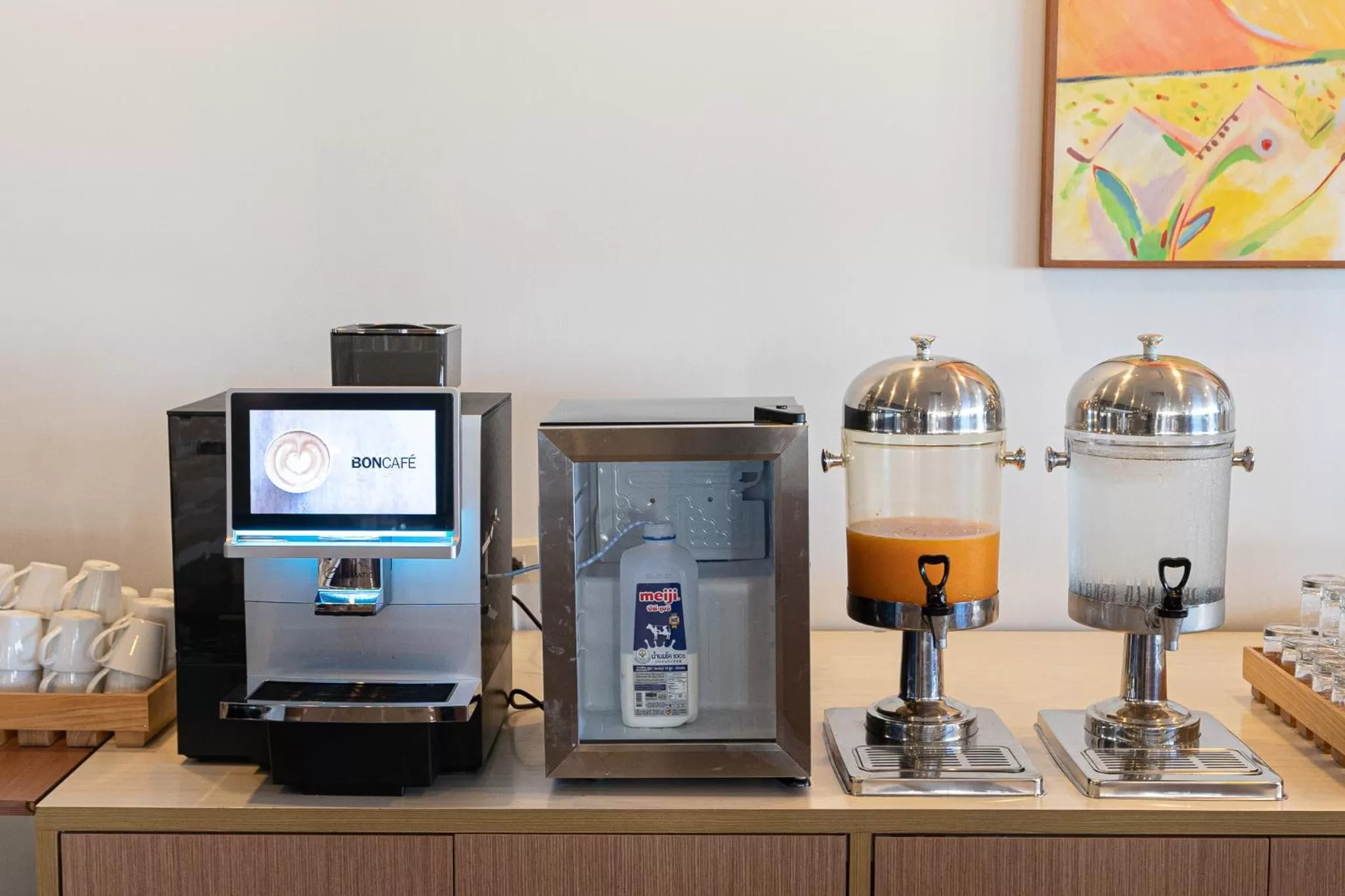 Restaurant/places to eat in Riverine Place Hotel and Residence