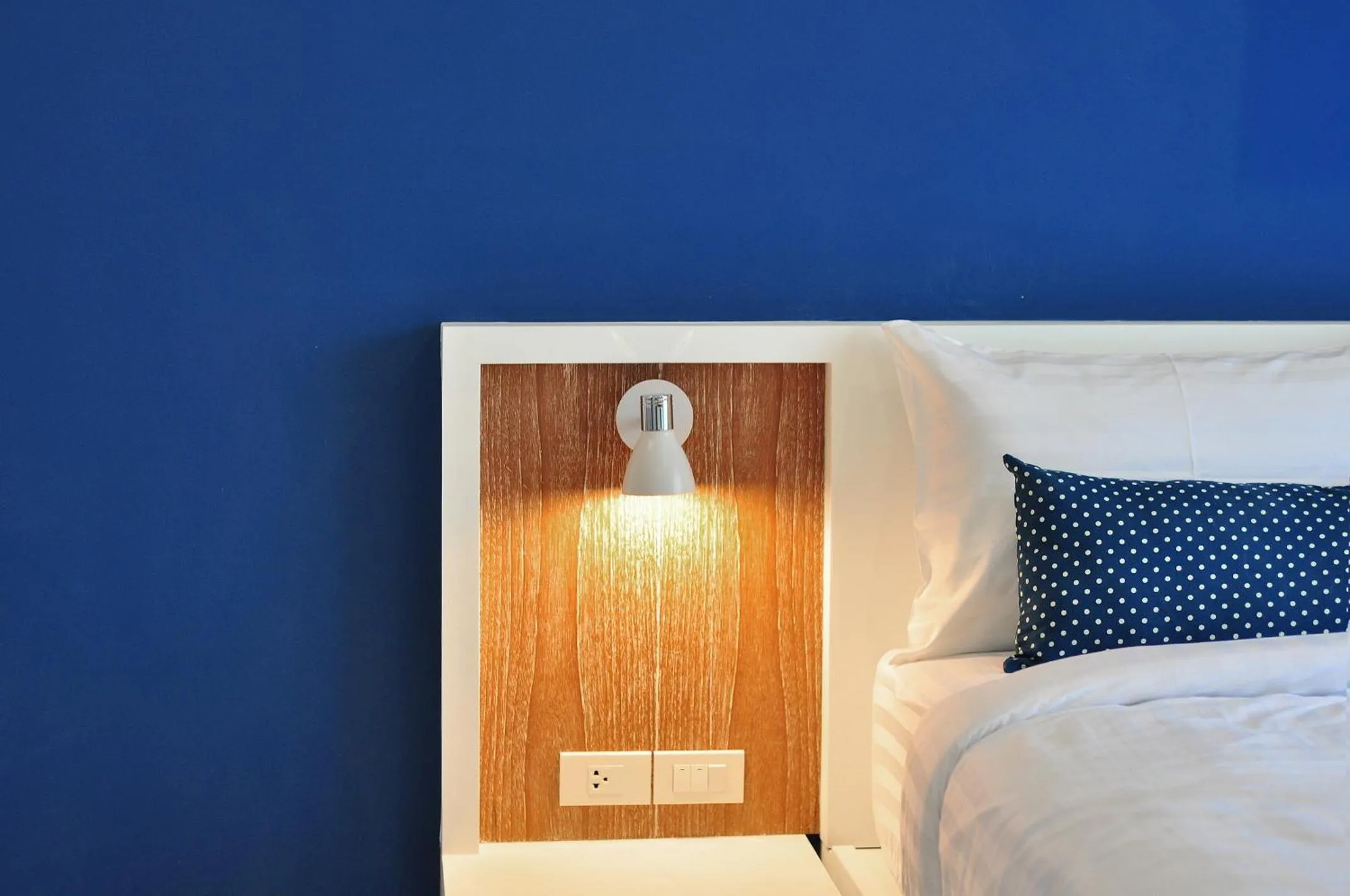 Decorative detail, Bed in Chill House at Naiyang