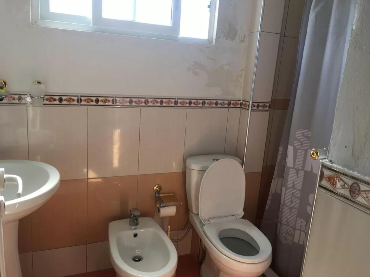 Toilet in Guest House Simeone