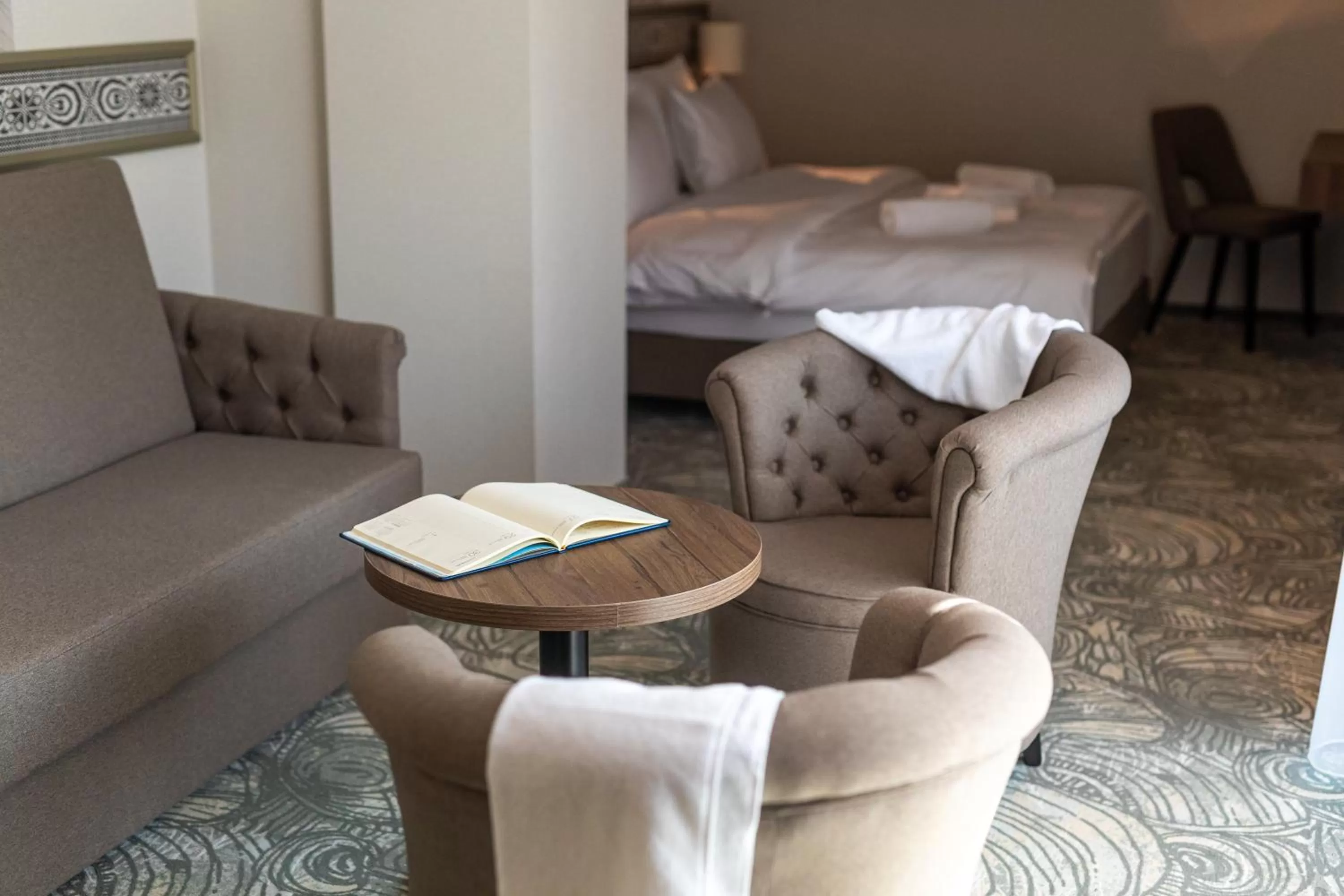 Living room, Seating Area in HOTEL CRYSTAL WELLNESS & SPA superior