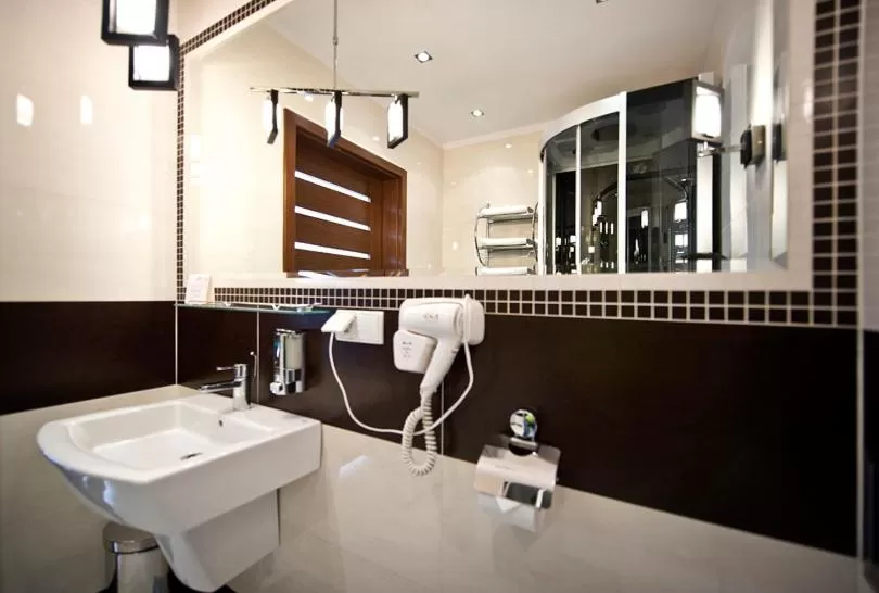 Bathroom in Hotel Ines