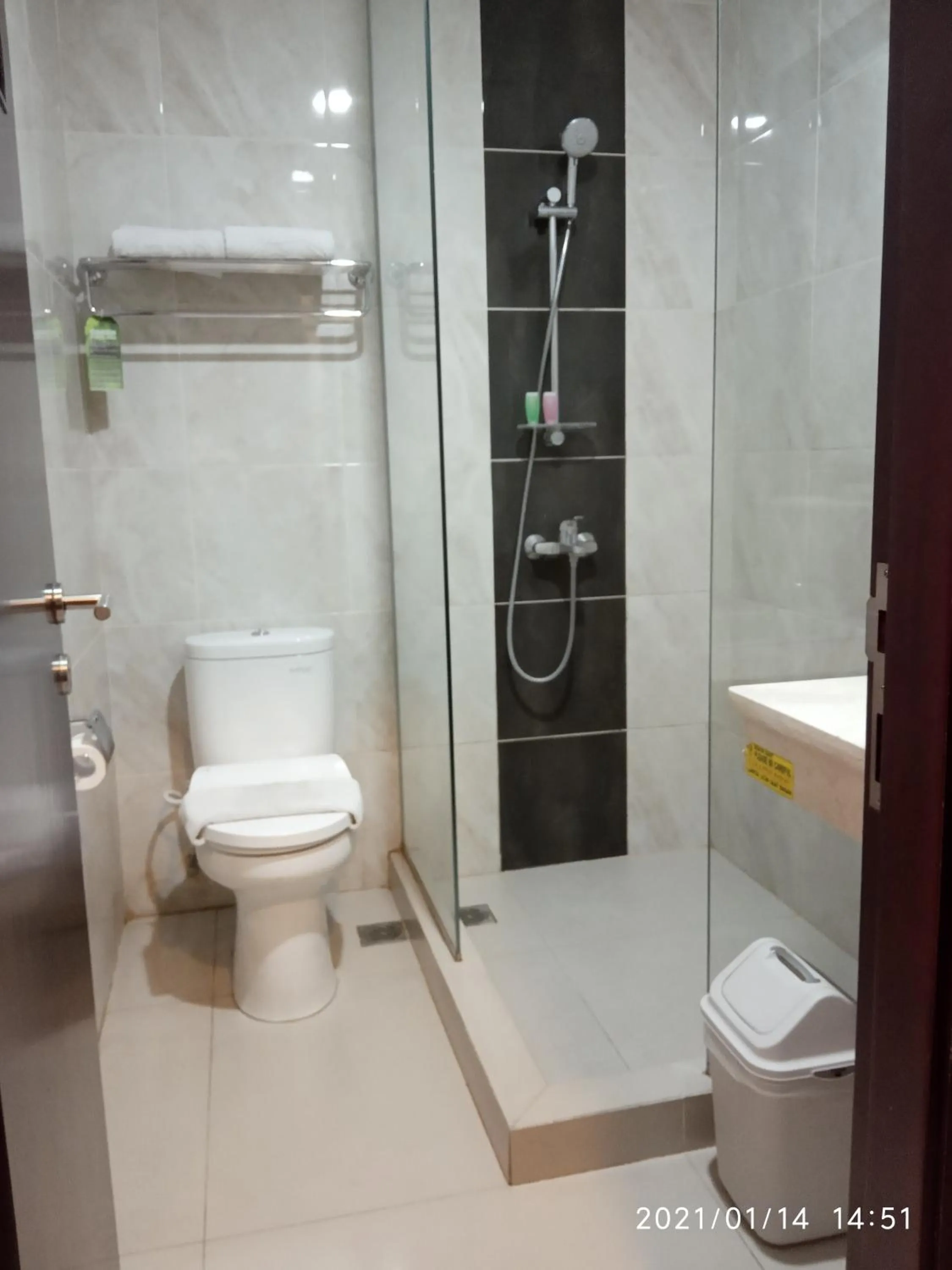 Bathroom in Royal Darmo Malioboro