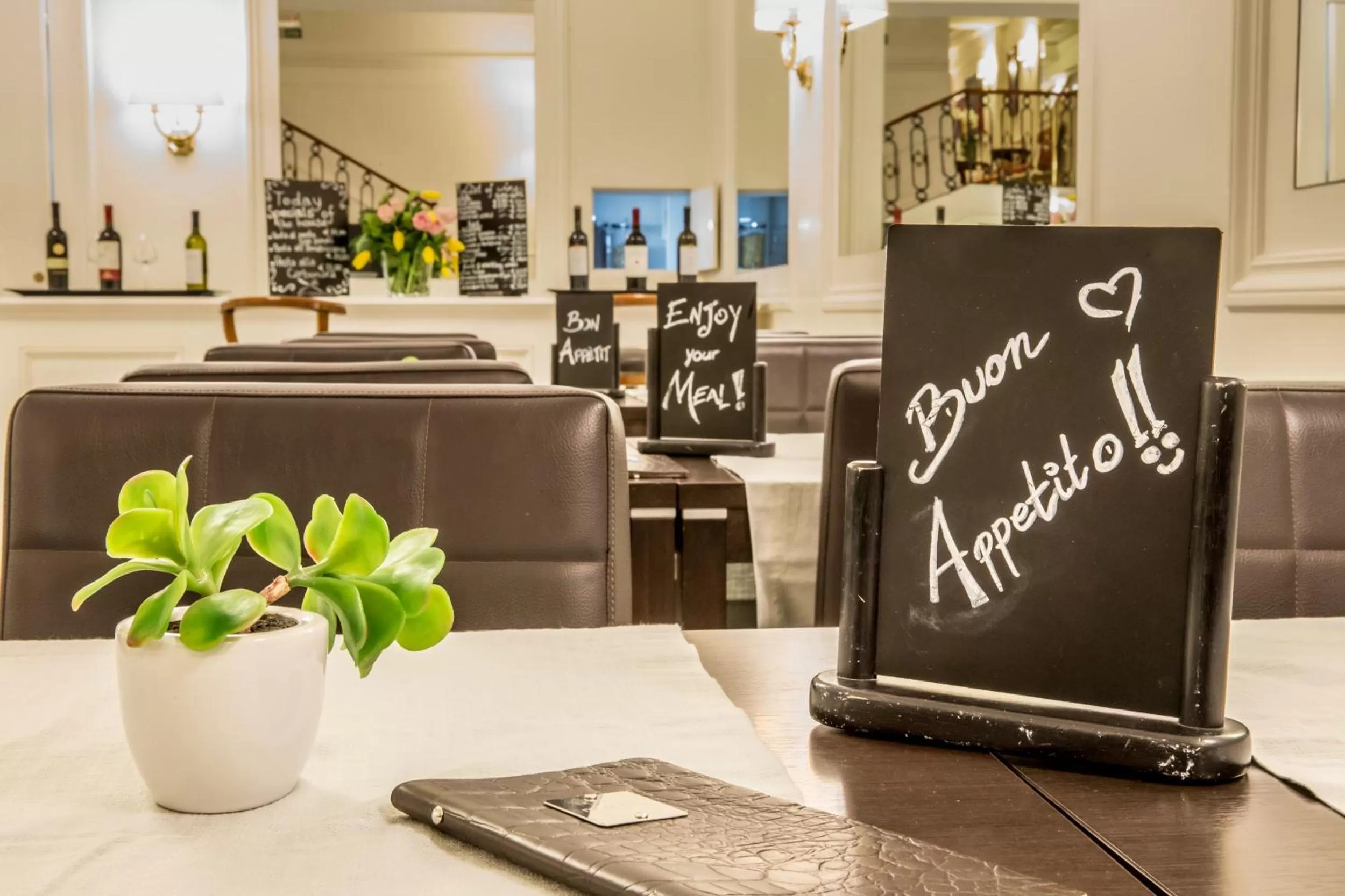 Day in Hotel Modigliani