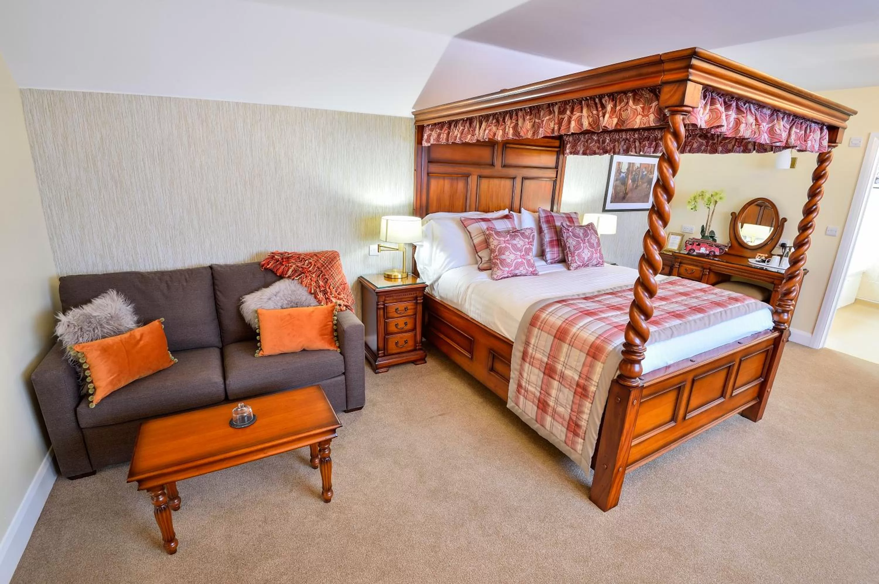 Bedroom, Bed in The Coach and Horses