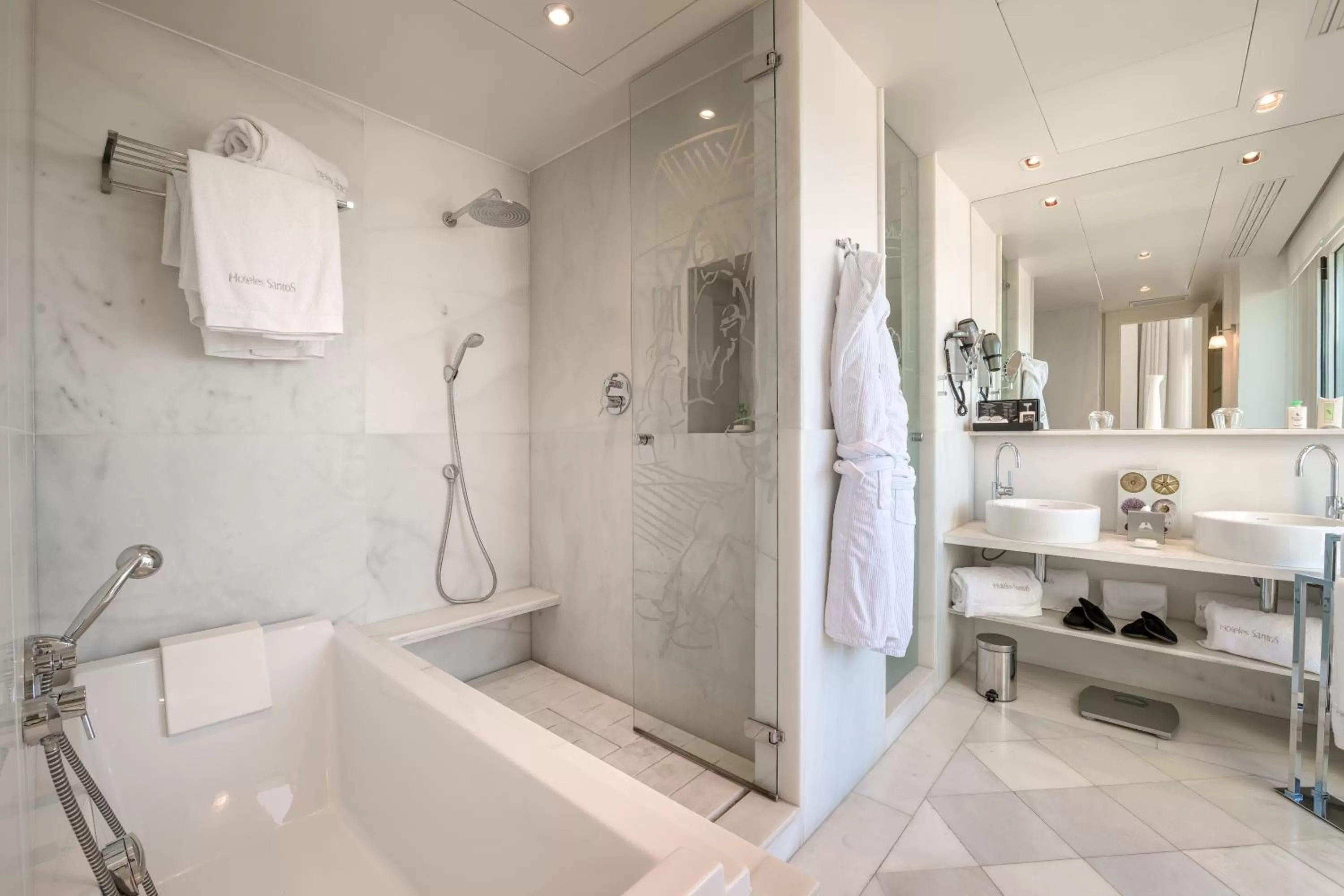 Bathroom in Las Arenas Balneario Resort