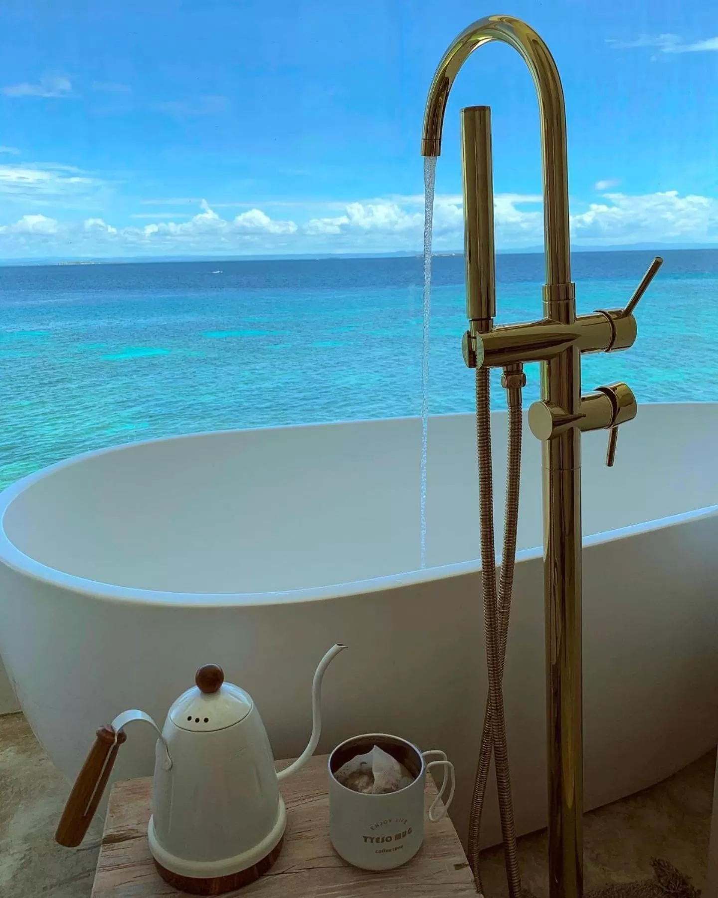 Sea view in Sugarsea Inn & Dive shop