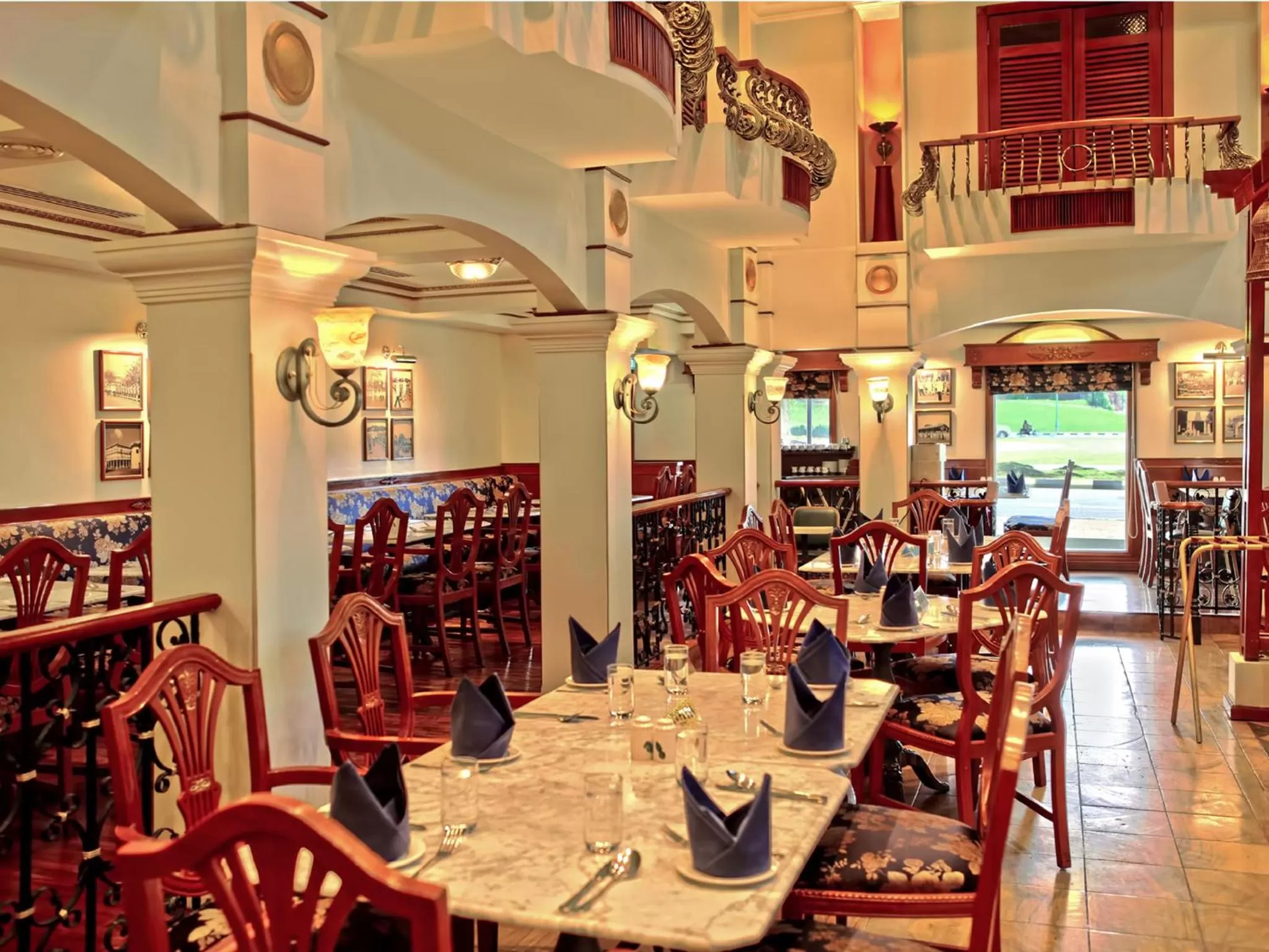 Restaurant/places to eat in Merdeka Palace Hotel & Suites