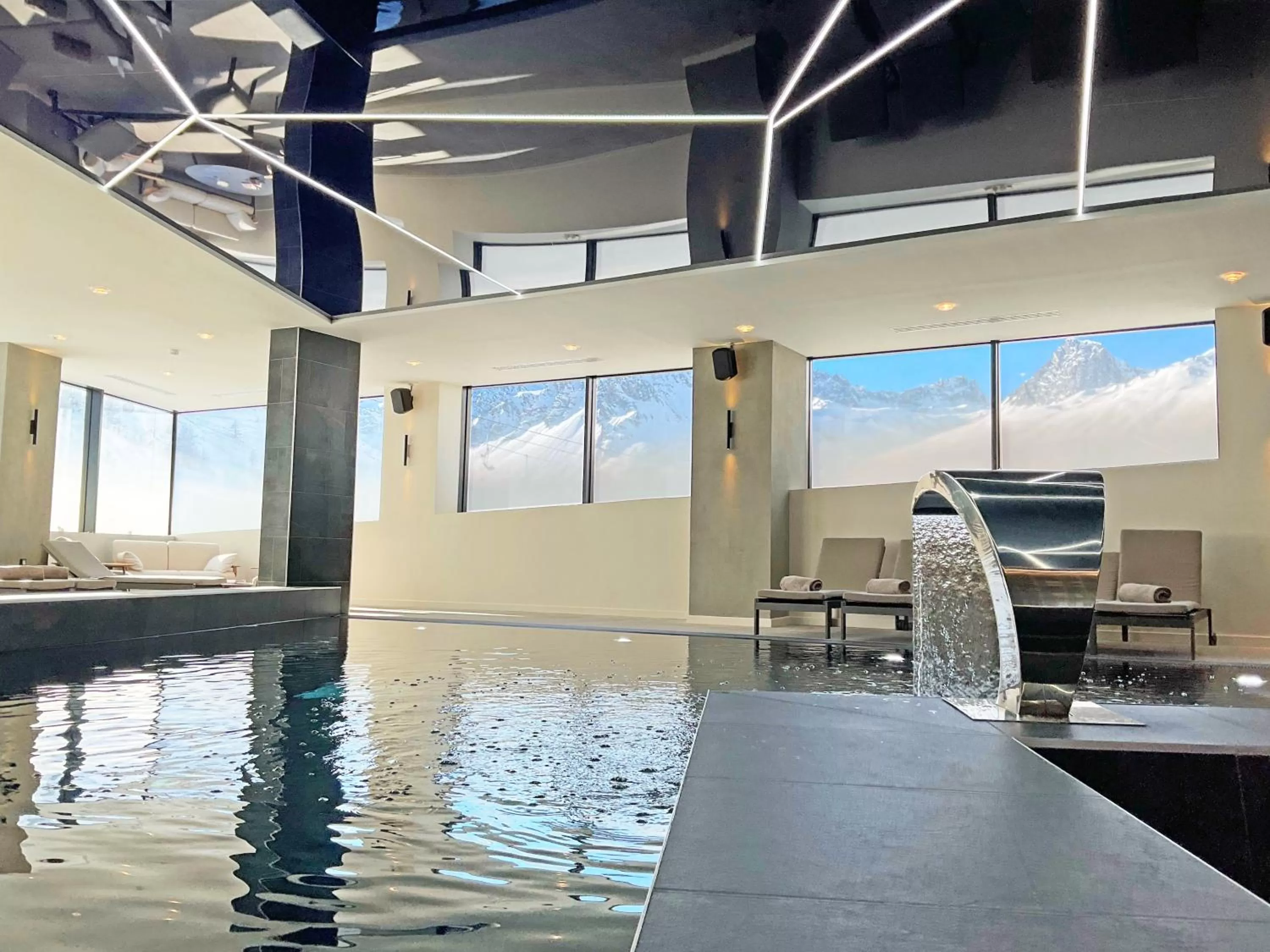 Spa and wellness centre/facilities in Hôtel VoulezVous by Les Etincelles