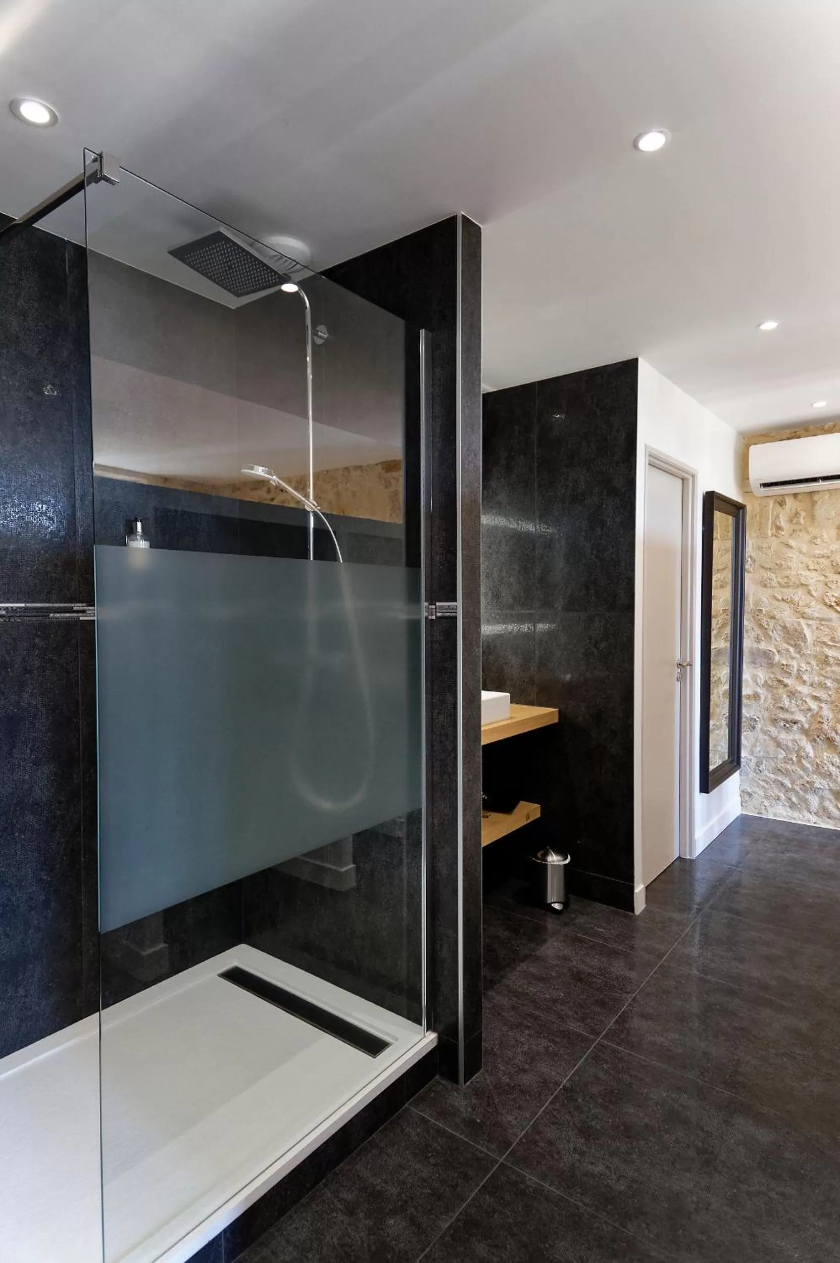 Bathroom in CHATEAU CROIX DE LABRIE