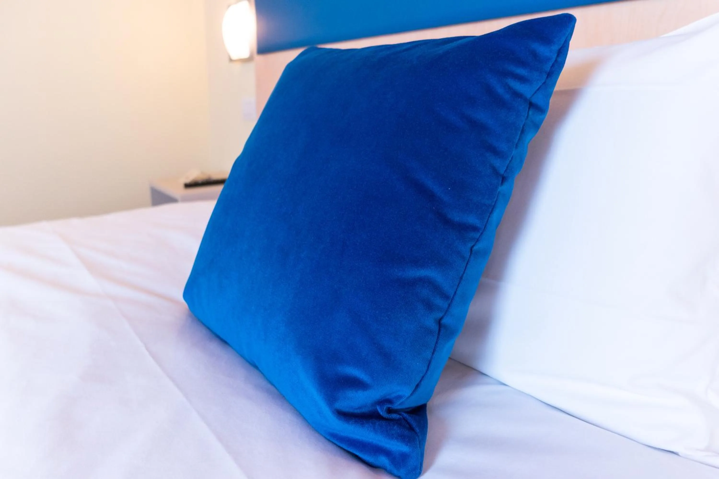 Bedroom, Bed in Hotel Autoespresso Venice - Atika & Atif