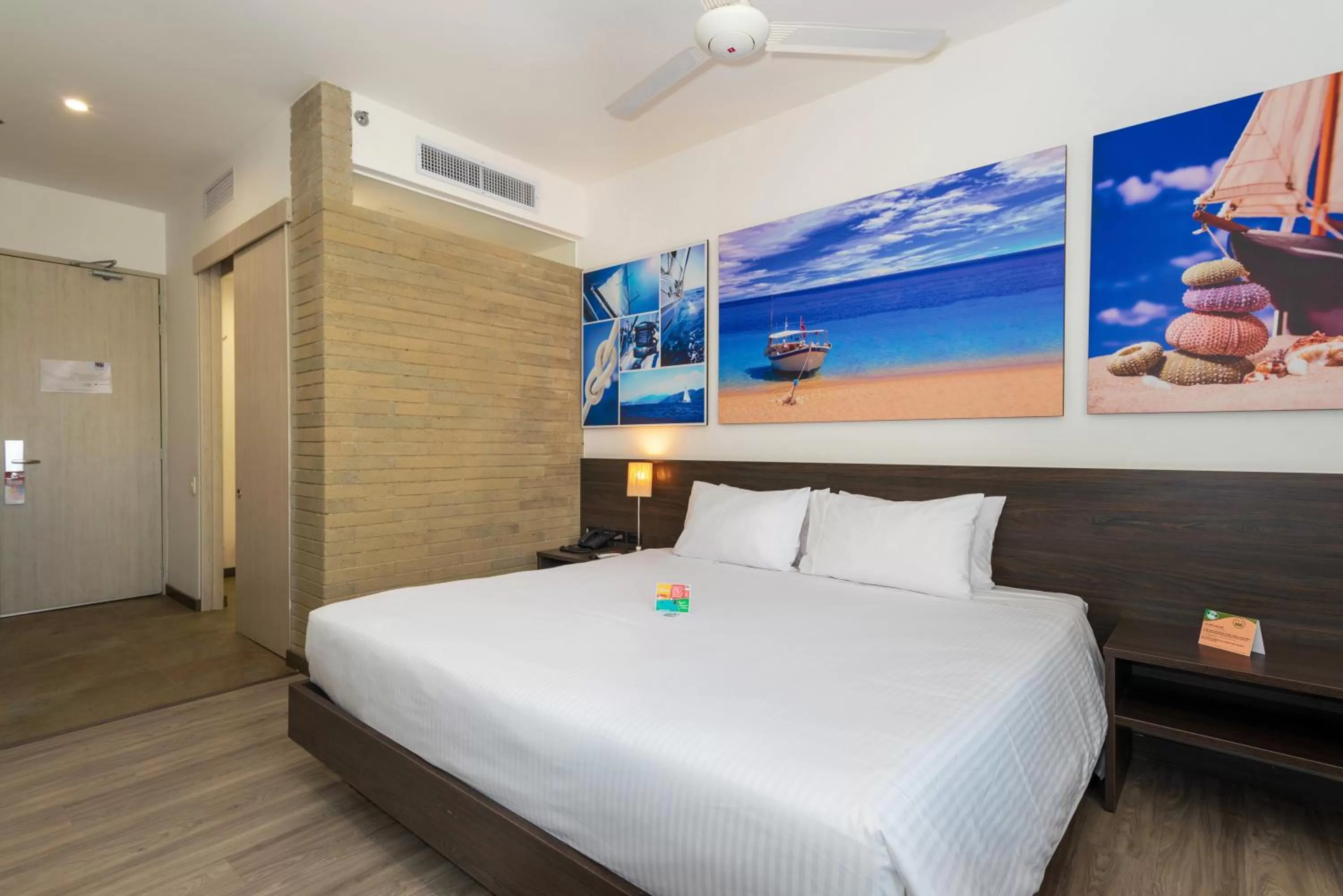 Bed in Pop Art Hotel CLC Puerto Mamonal Cartagena