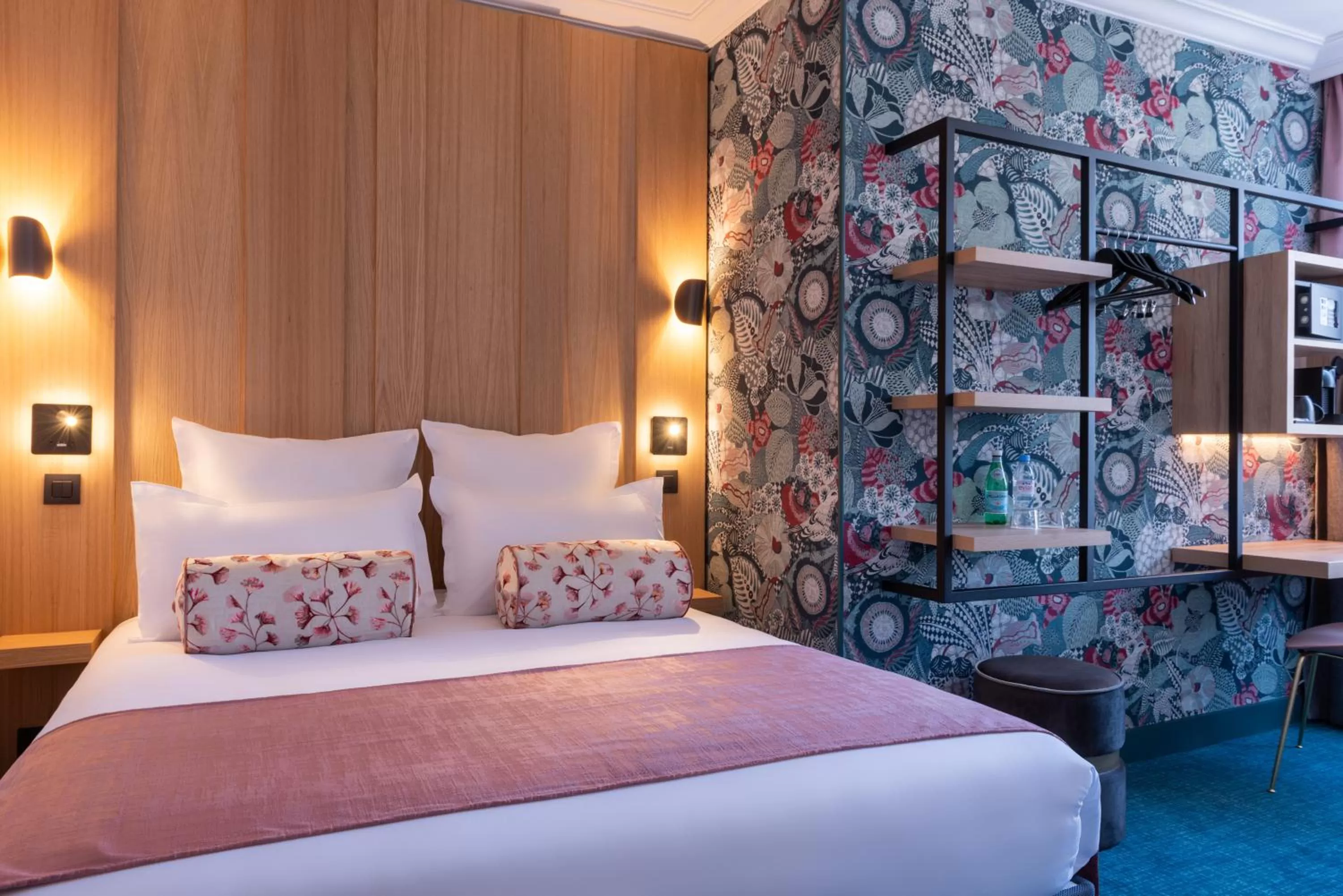 Decorative detail, Bed in Leonardo Boutique Hotel Paris Opera