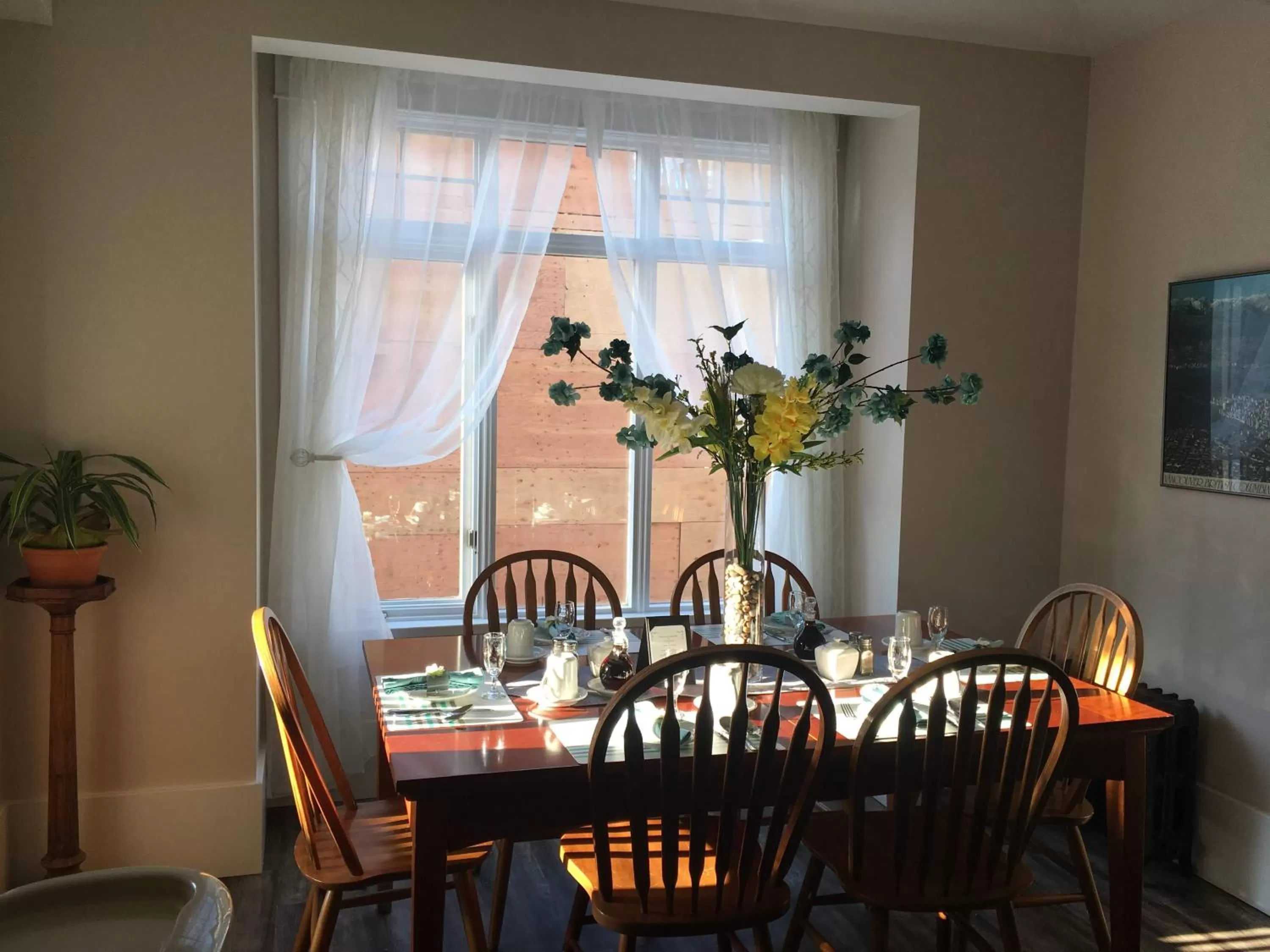 Dining area in Windsor Guest House