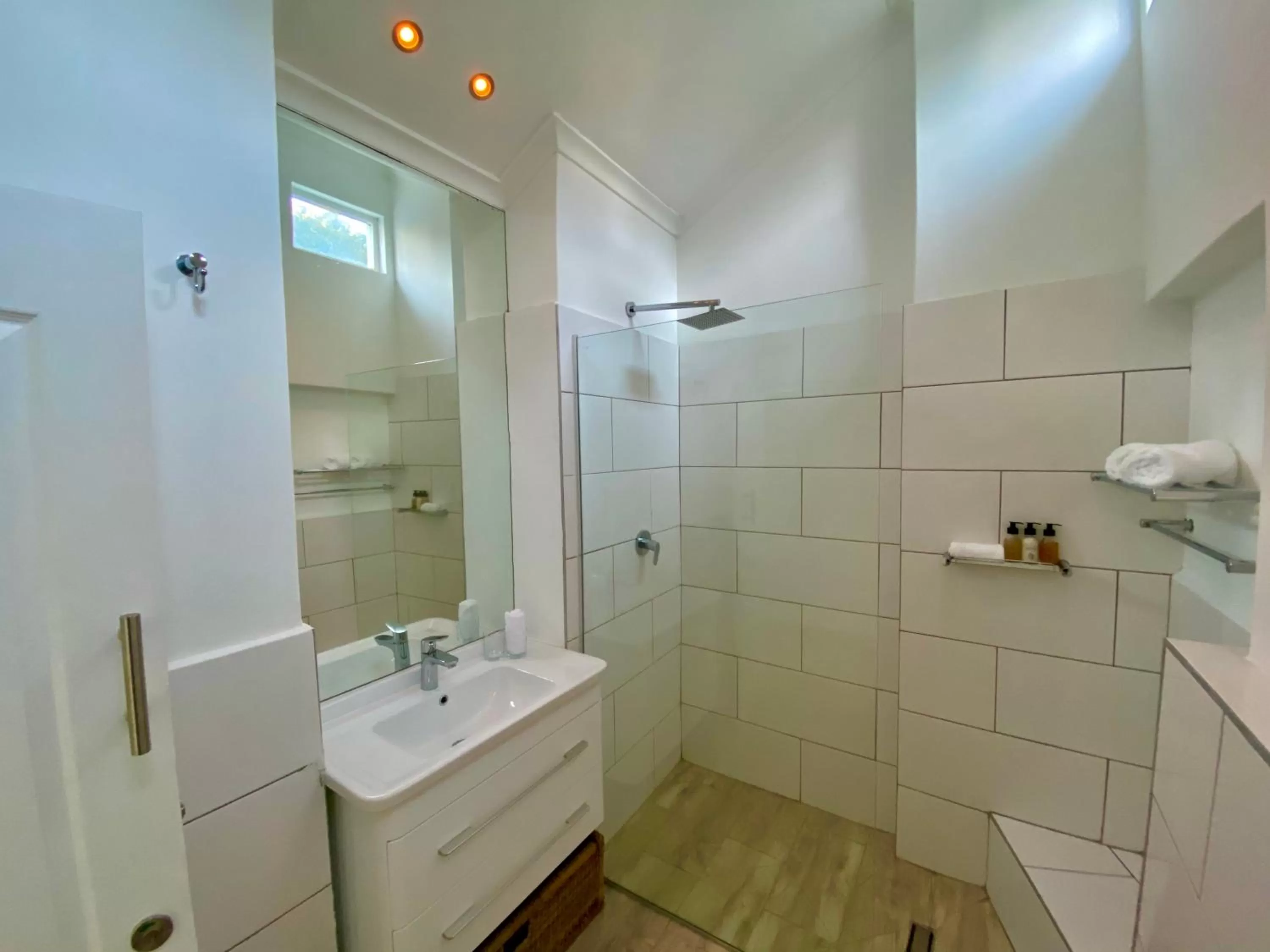 Shower in Vida Nova Retreat