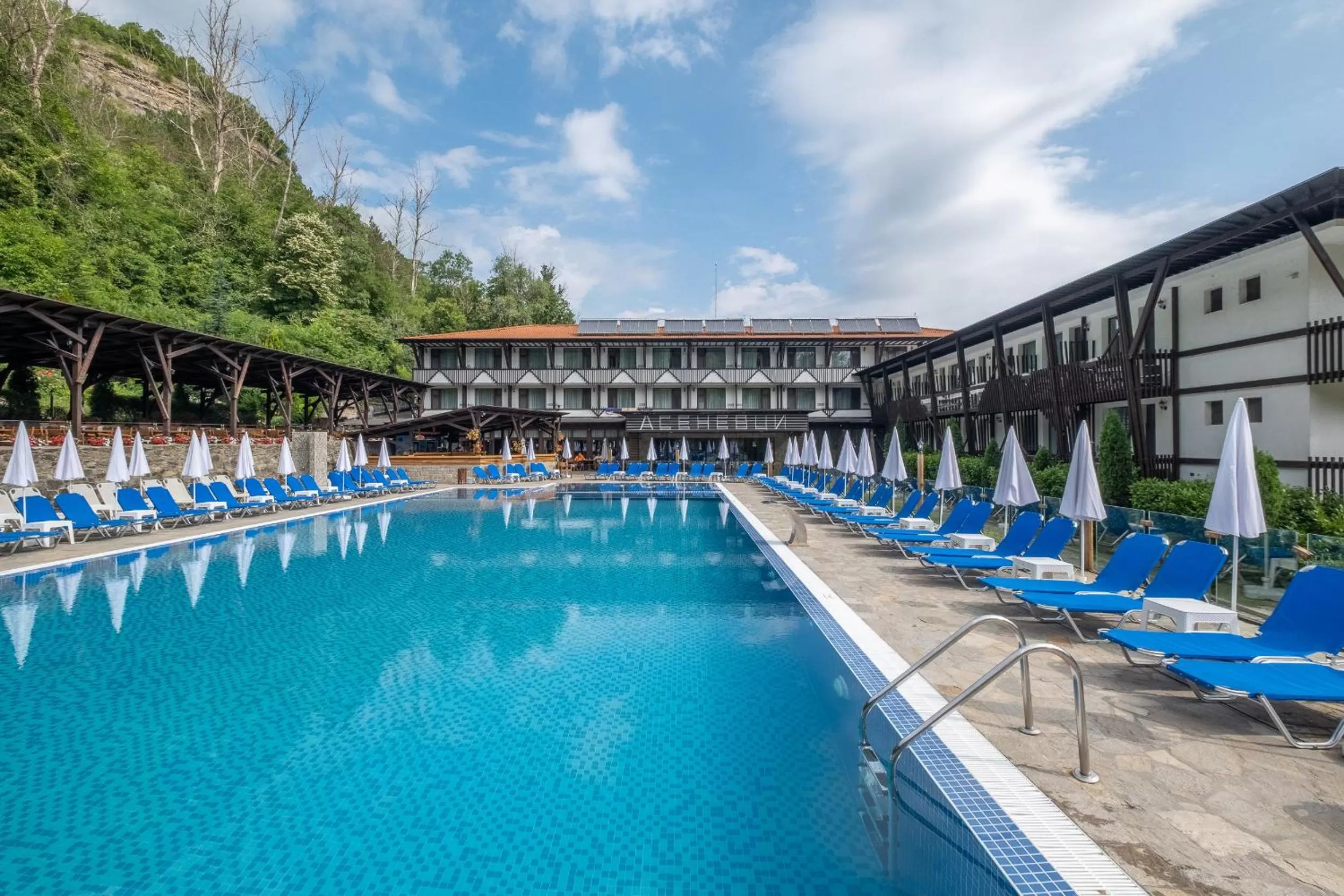 Property building in Park Hotel Asenevtsi