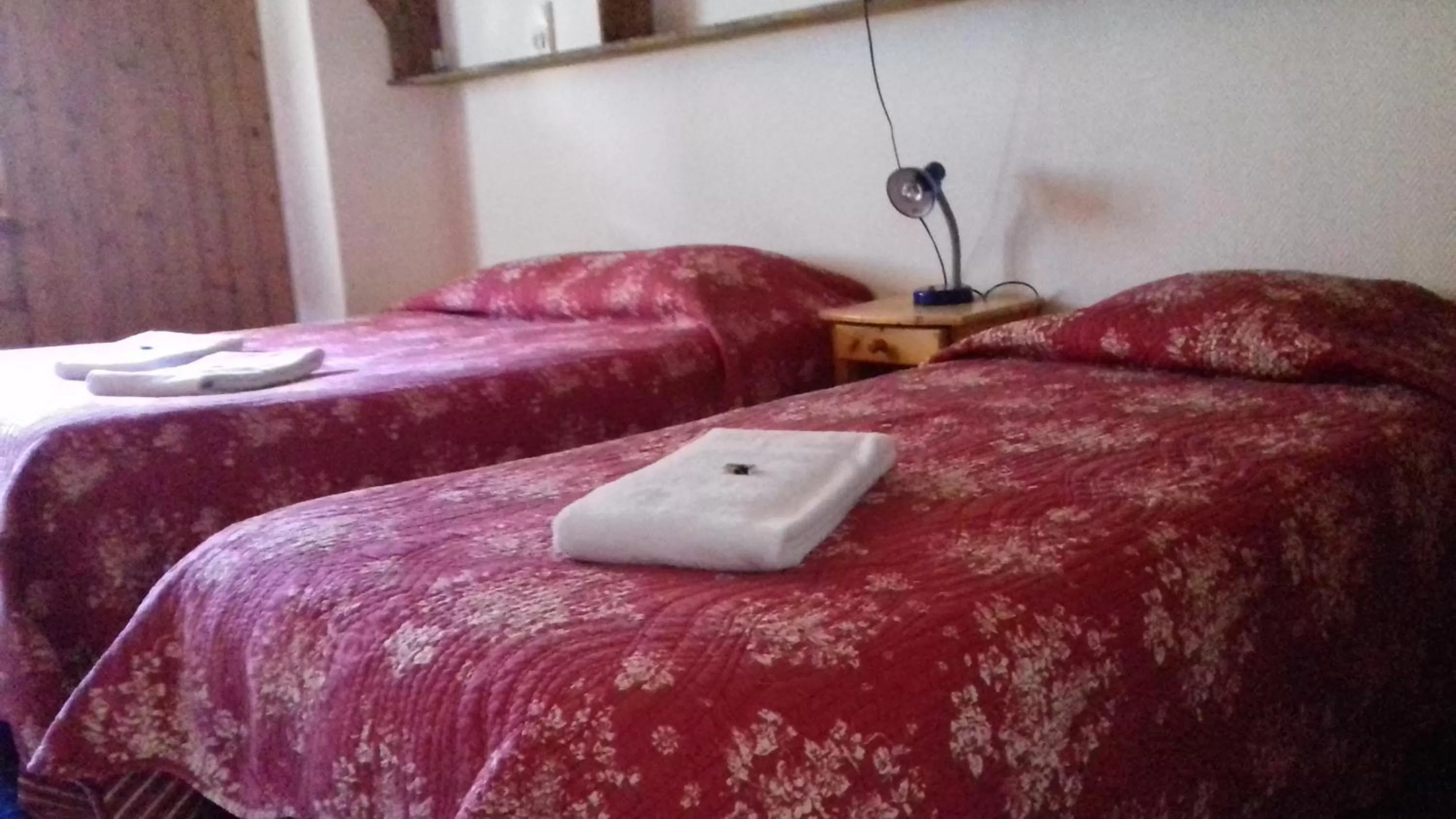 Bed in Hotel Bergerie Chatel