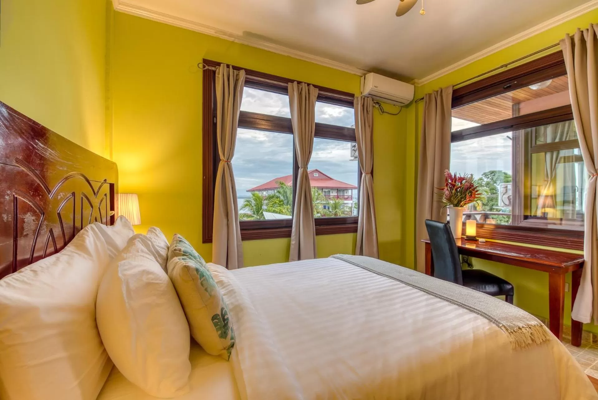 Bedroom, Mountain View in Hotel Palma Royale