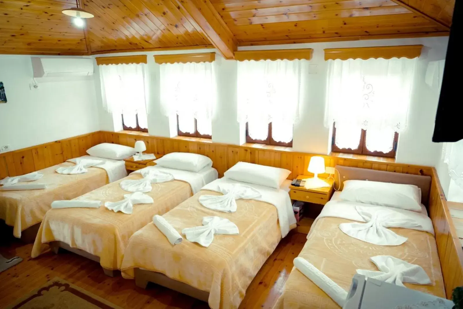 Classic Quadruple Room in Hotel Domino Classic Quadruple Room in Hotel Domino