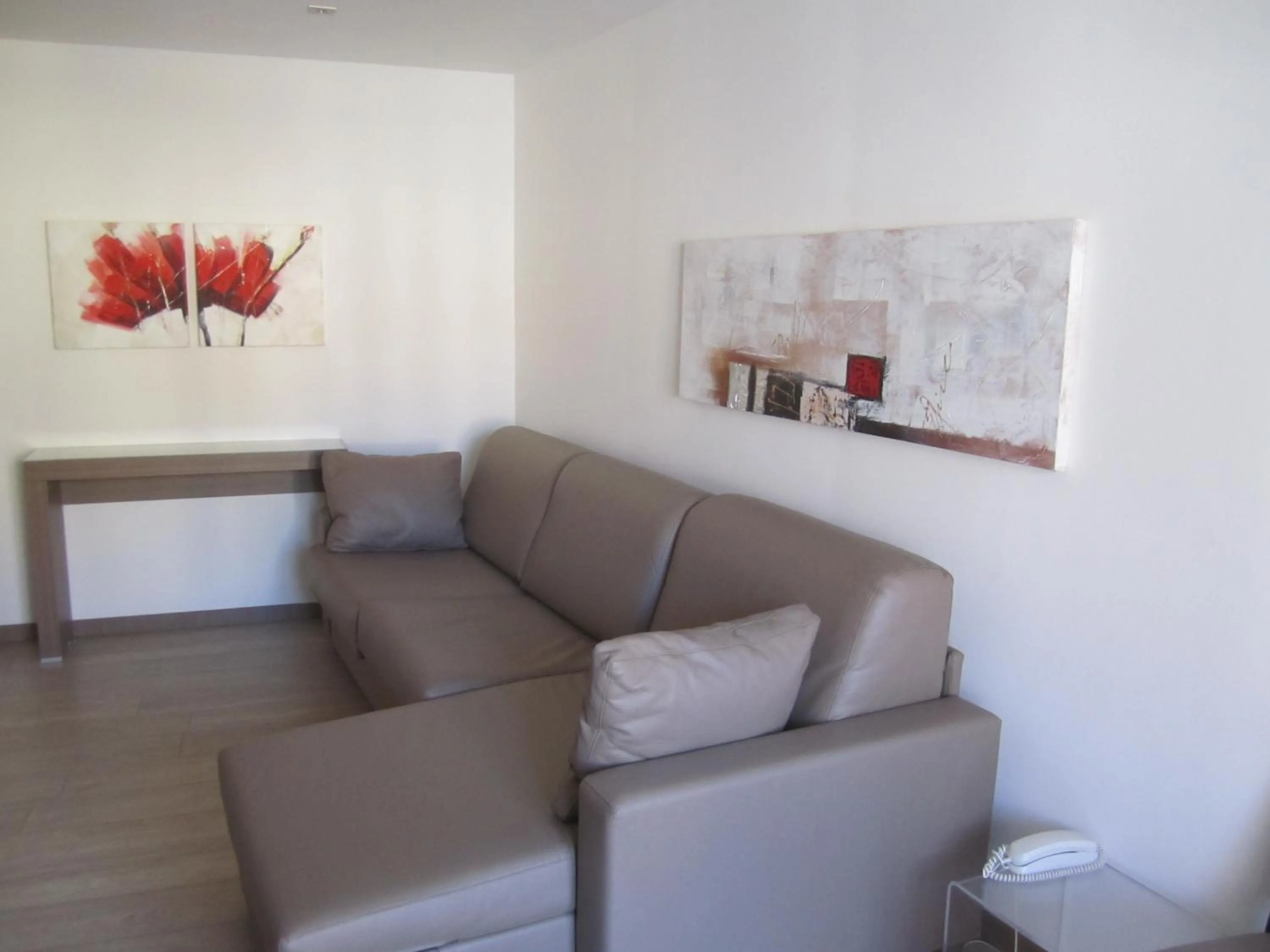 Living room in Hôtel Le Rocher