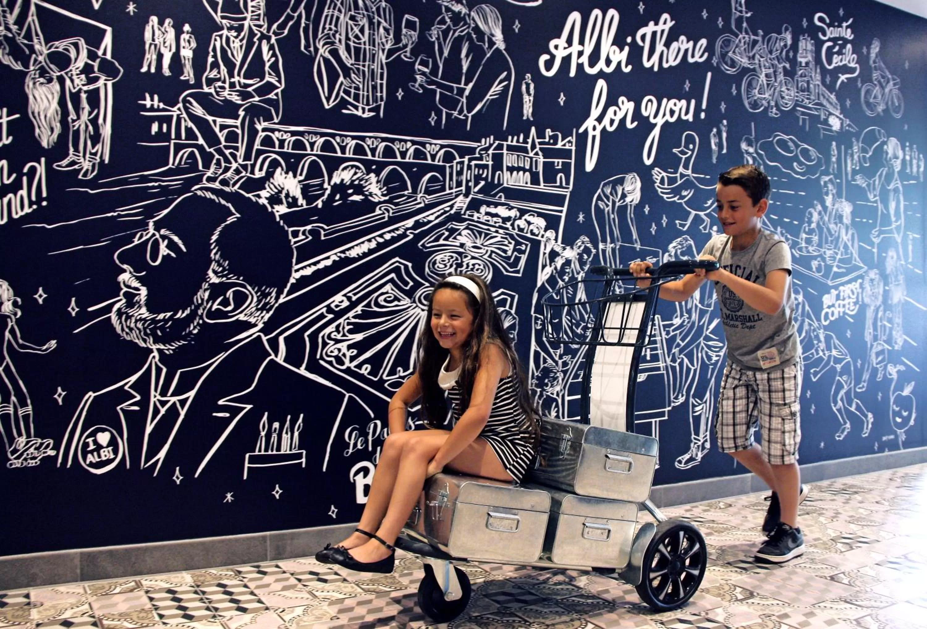 Staff in ibis styles Albi Centre Le Theatro