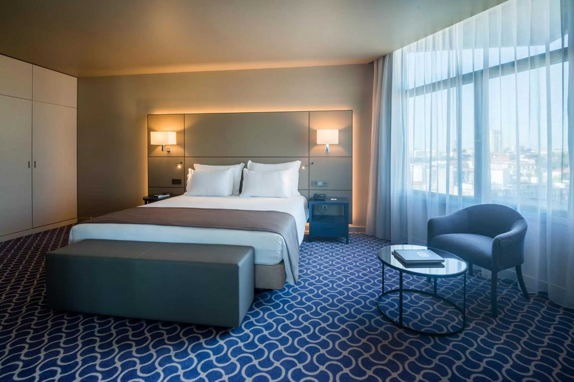 Deluxe Panoramic Suite in Hotel Dom Henrique - Downtown