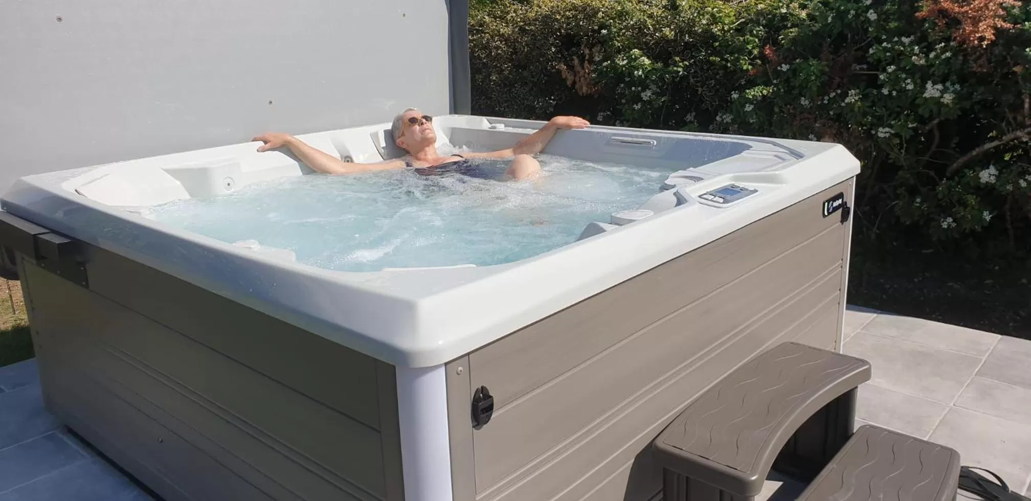 Hot Tub in La Maison Keribin