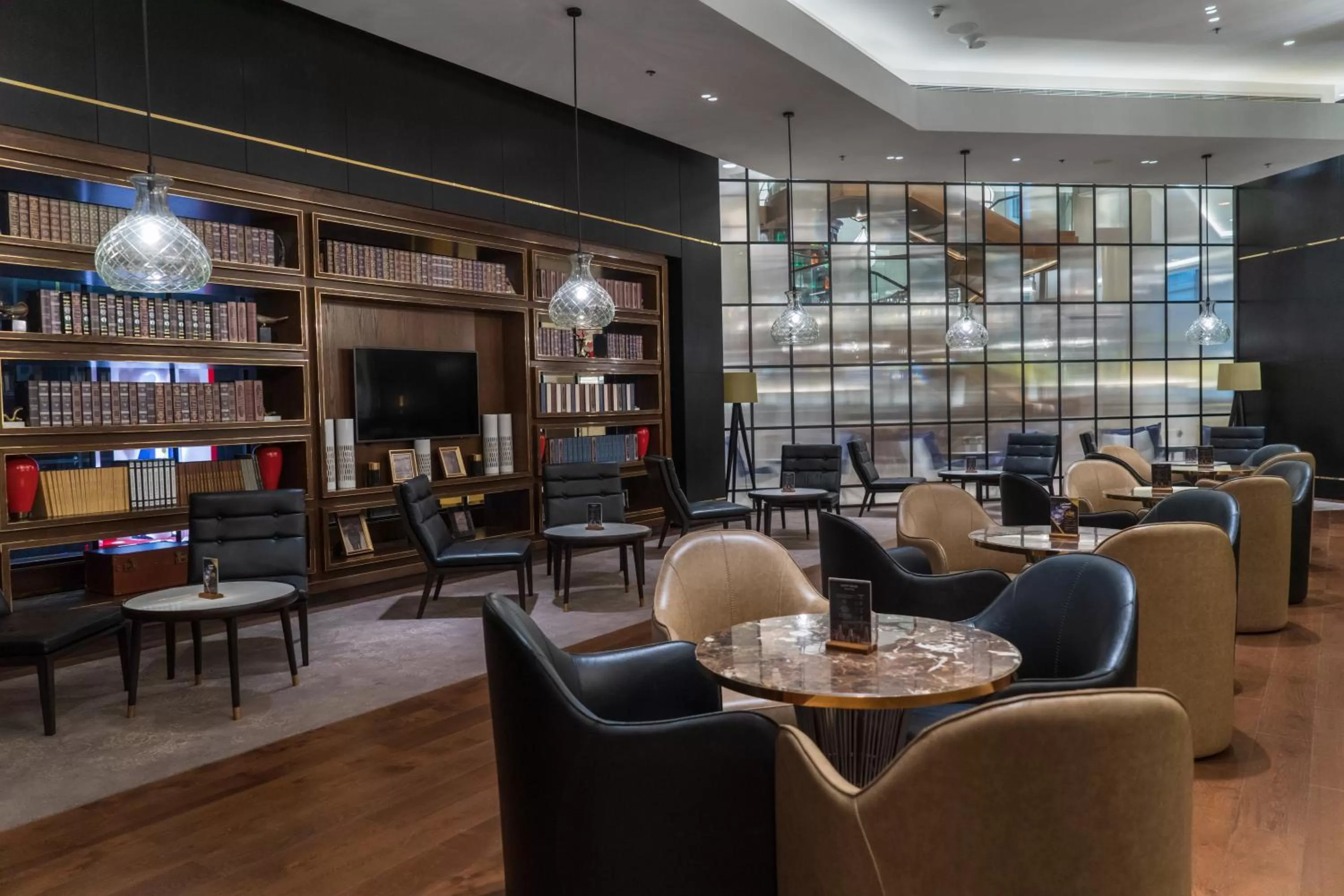 Lounge or bar in InterContinental Dhaka by IHG