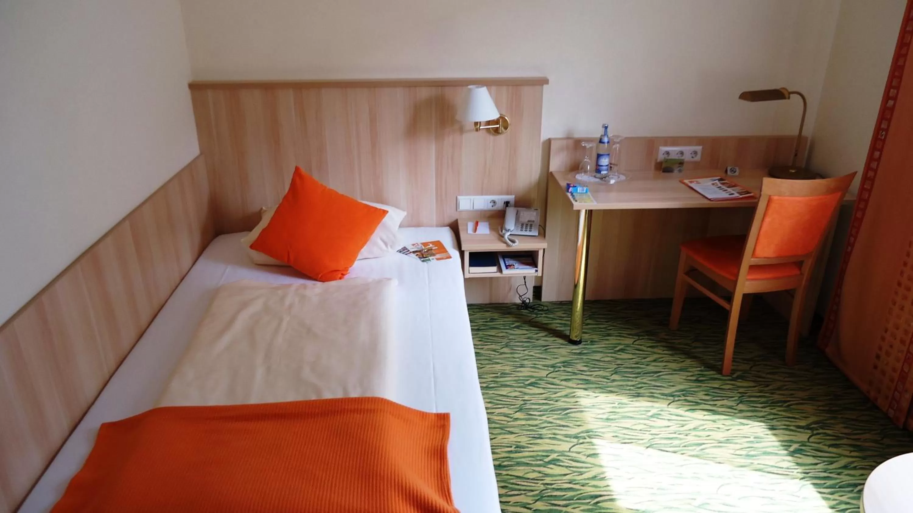 Photo of the whole room, Bed in Akzent Hotel Restaurant Hirsch