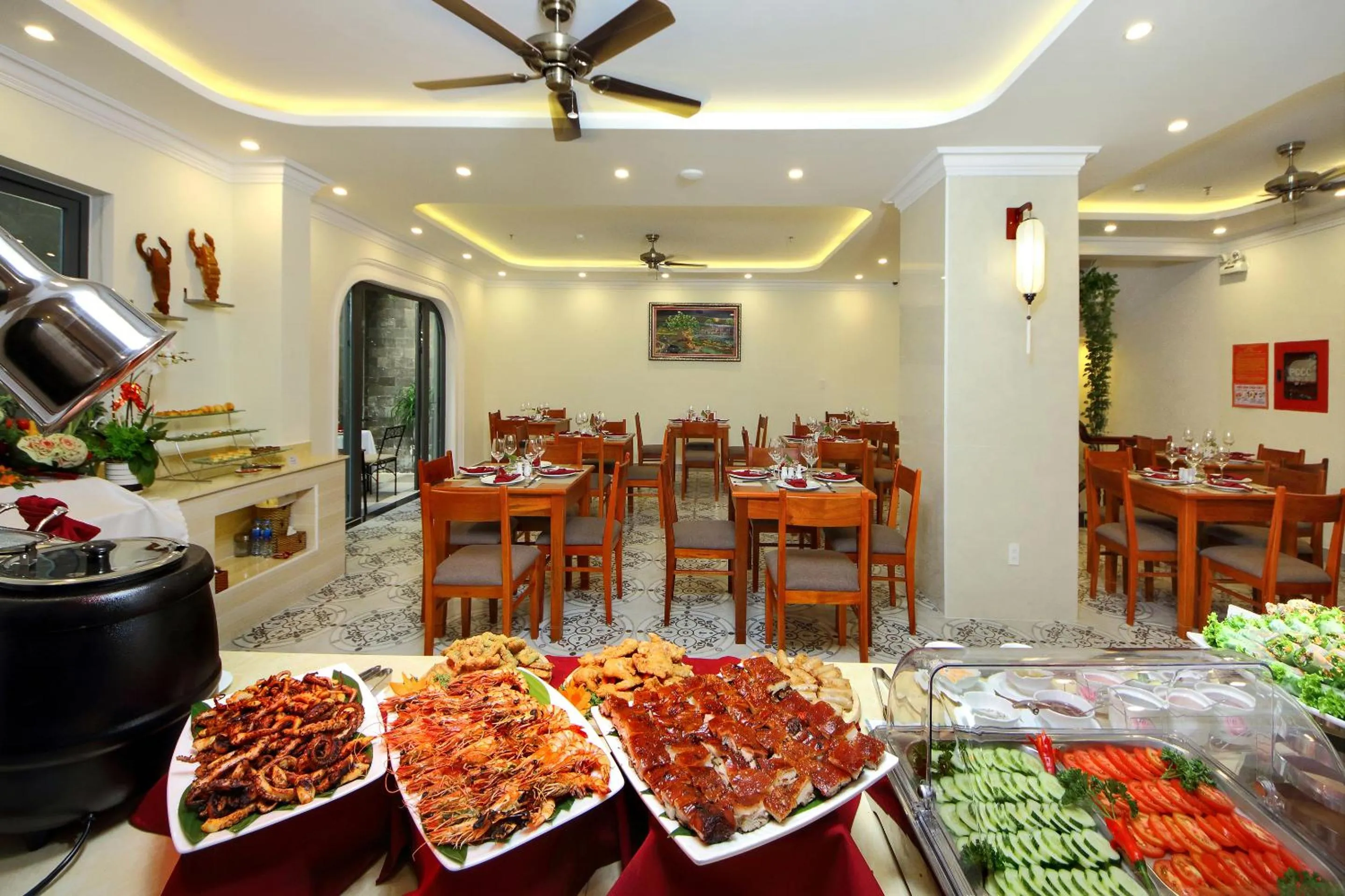 Restaurant/places to eat in Uptown Hoi An Hotel & Spa