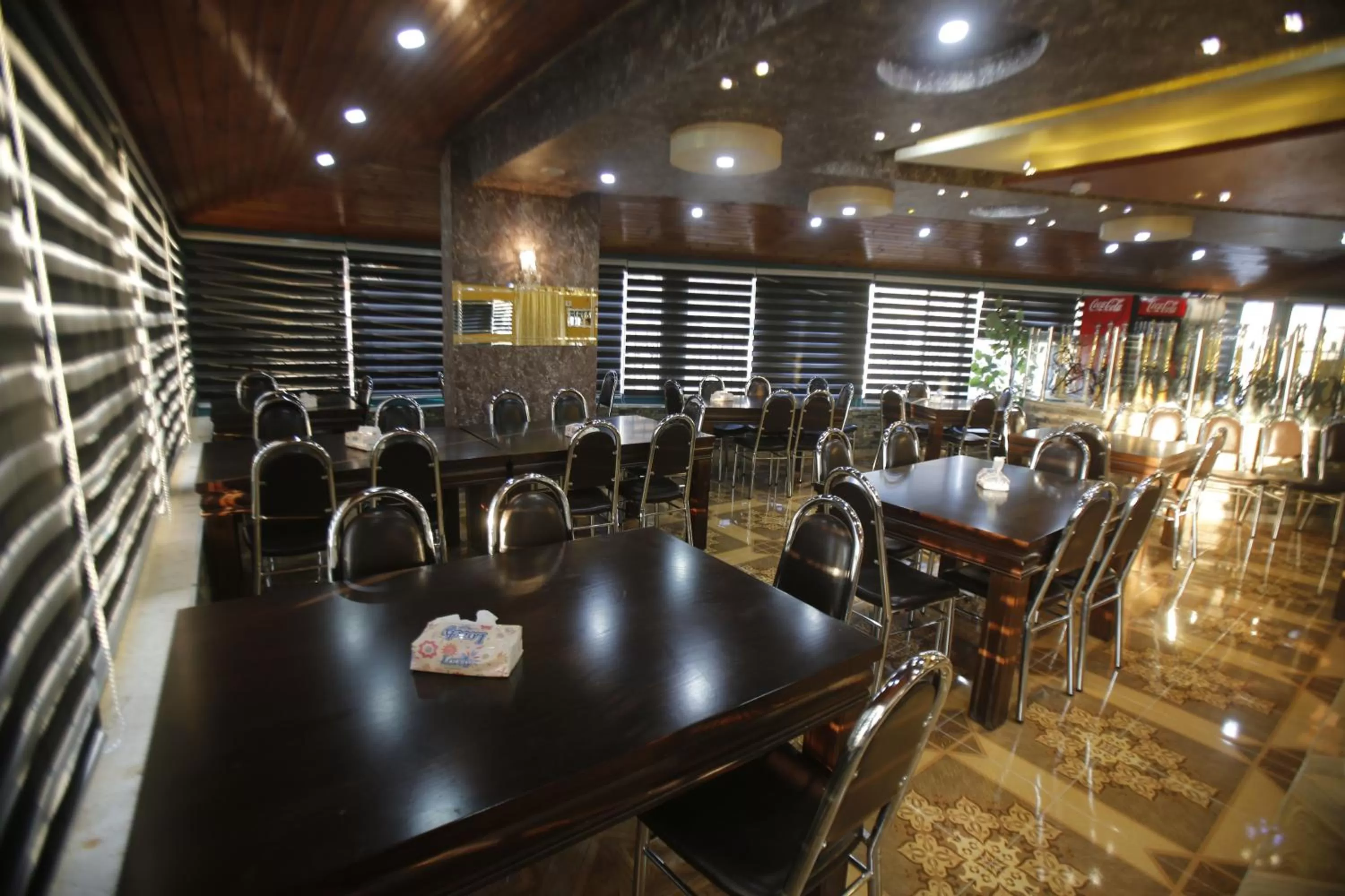 Restaurant/places to eat in Isra Hotel
