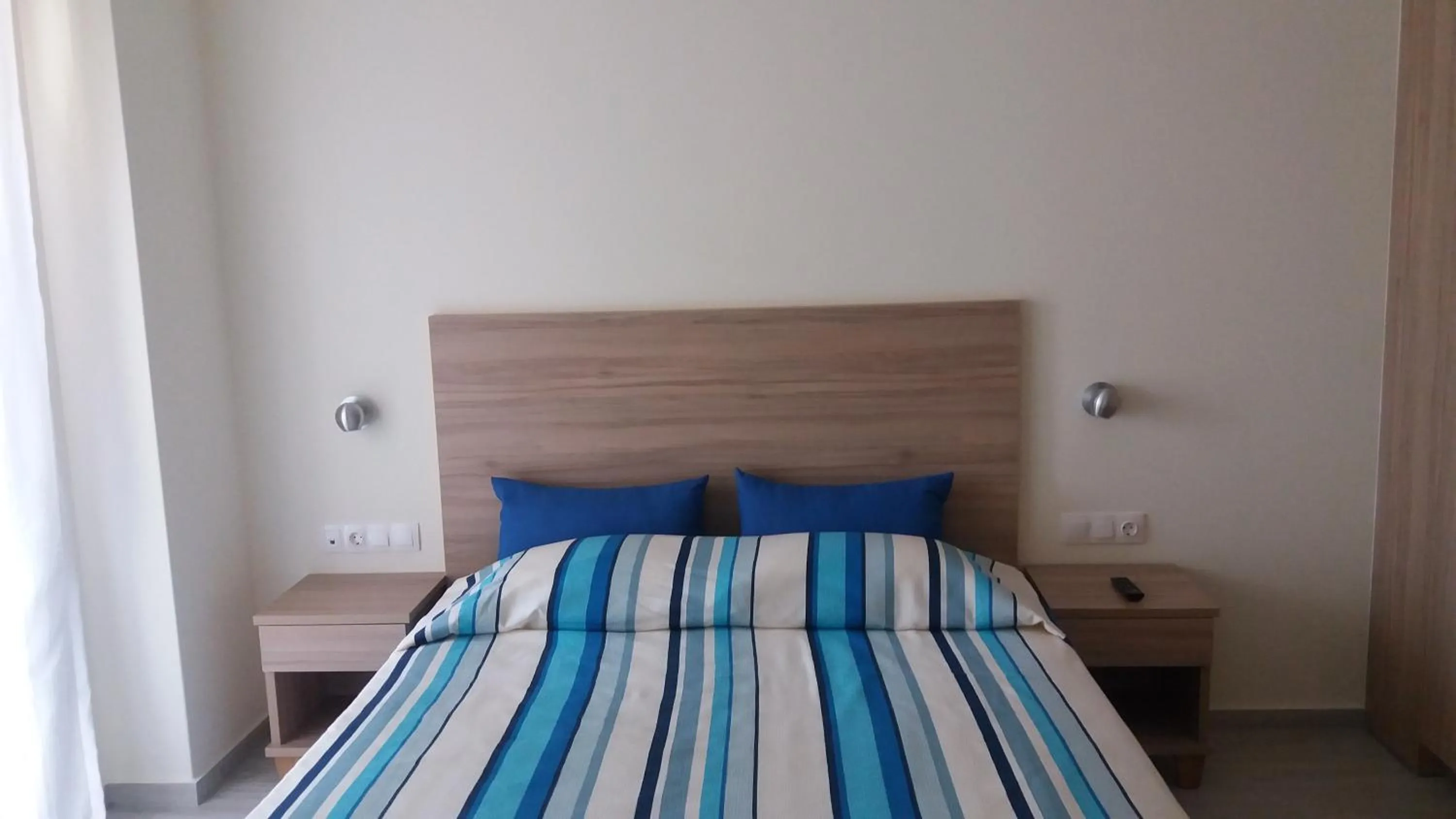 Photo of the whole room, Bed in Ilian Beach & Apartments