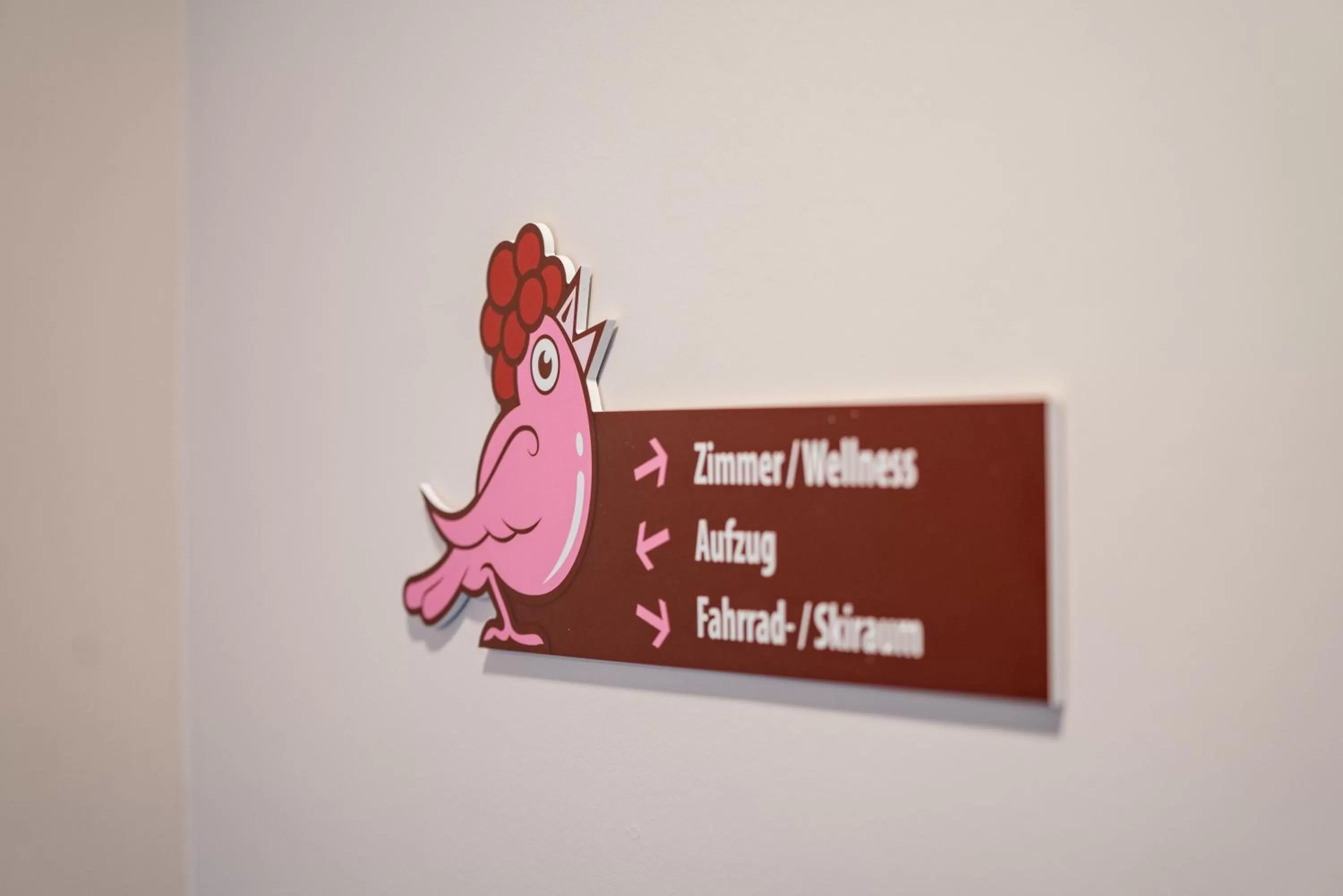 Property logo or sign in coucou hotel & kuckucks-stube (Titisee)